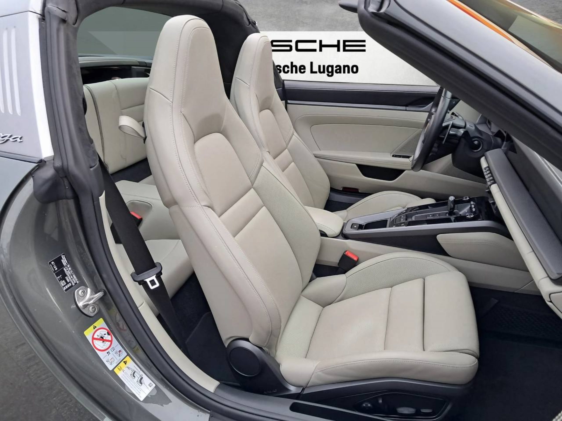 PORSCHE 911 Targa 4S-image-14