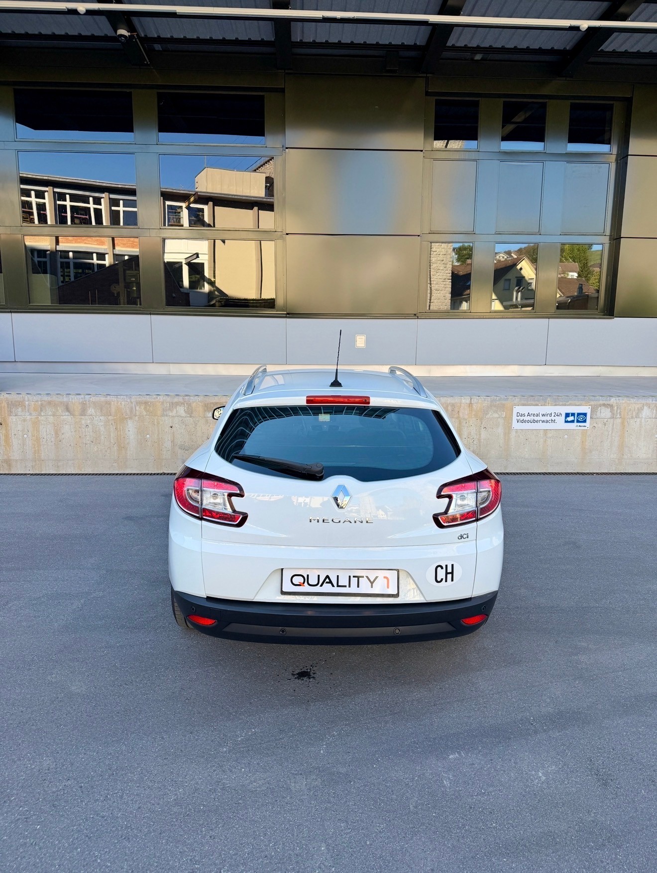 RENAULT Mégane Grandtour 1.5 dCi Expression EDC-image-5