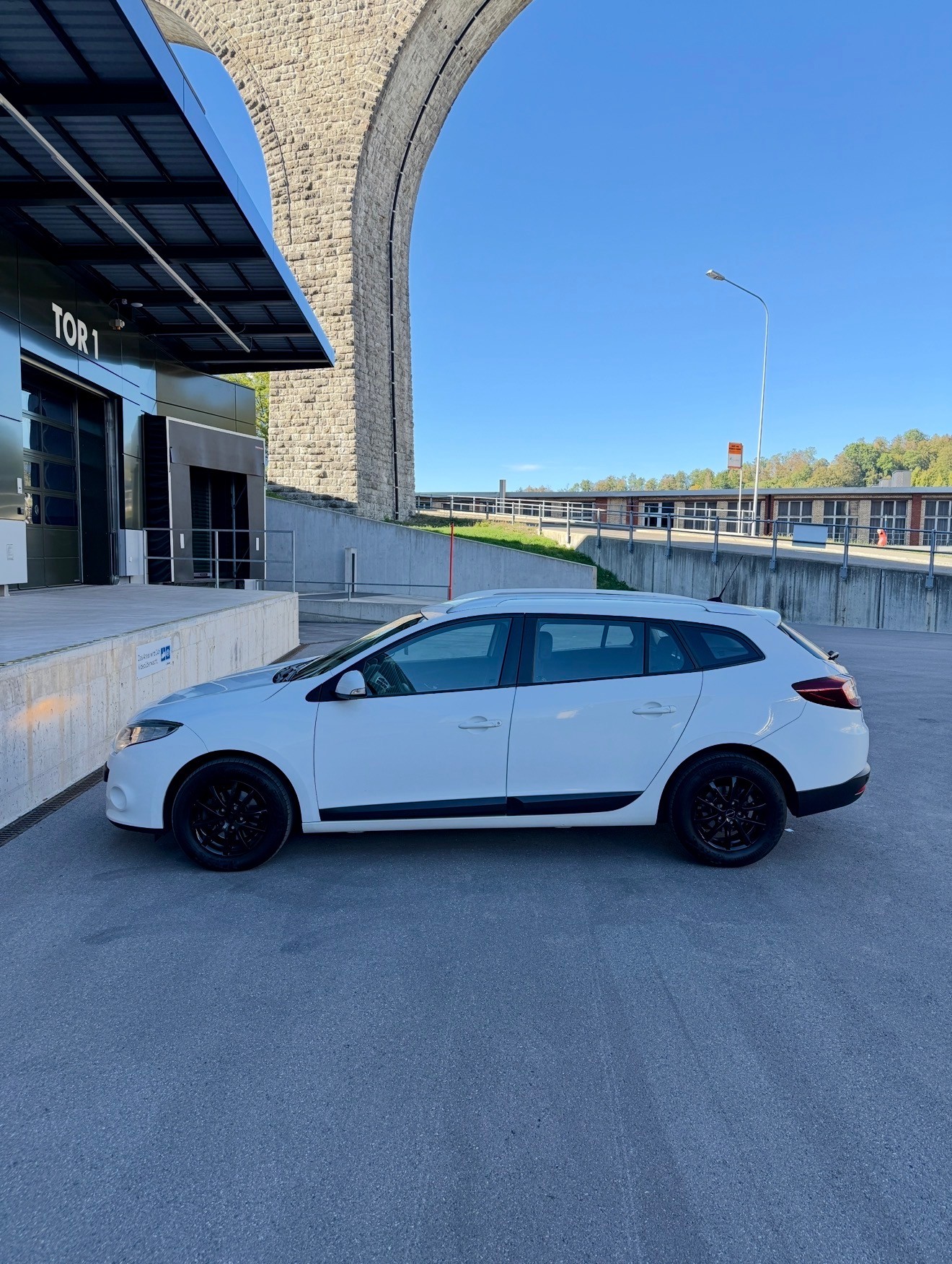 RENAULT Mégane Grandtour 1.5 dCi Expression EDC-image-7