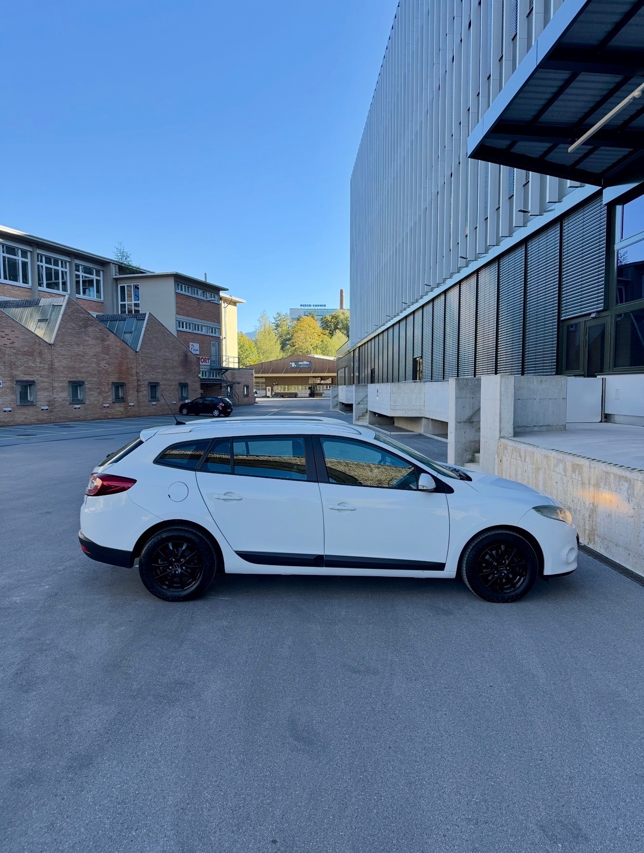 RENAULT Mégane Grandtour 1.5 dCi Expression EDC-image-3