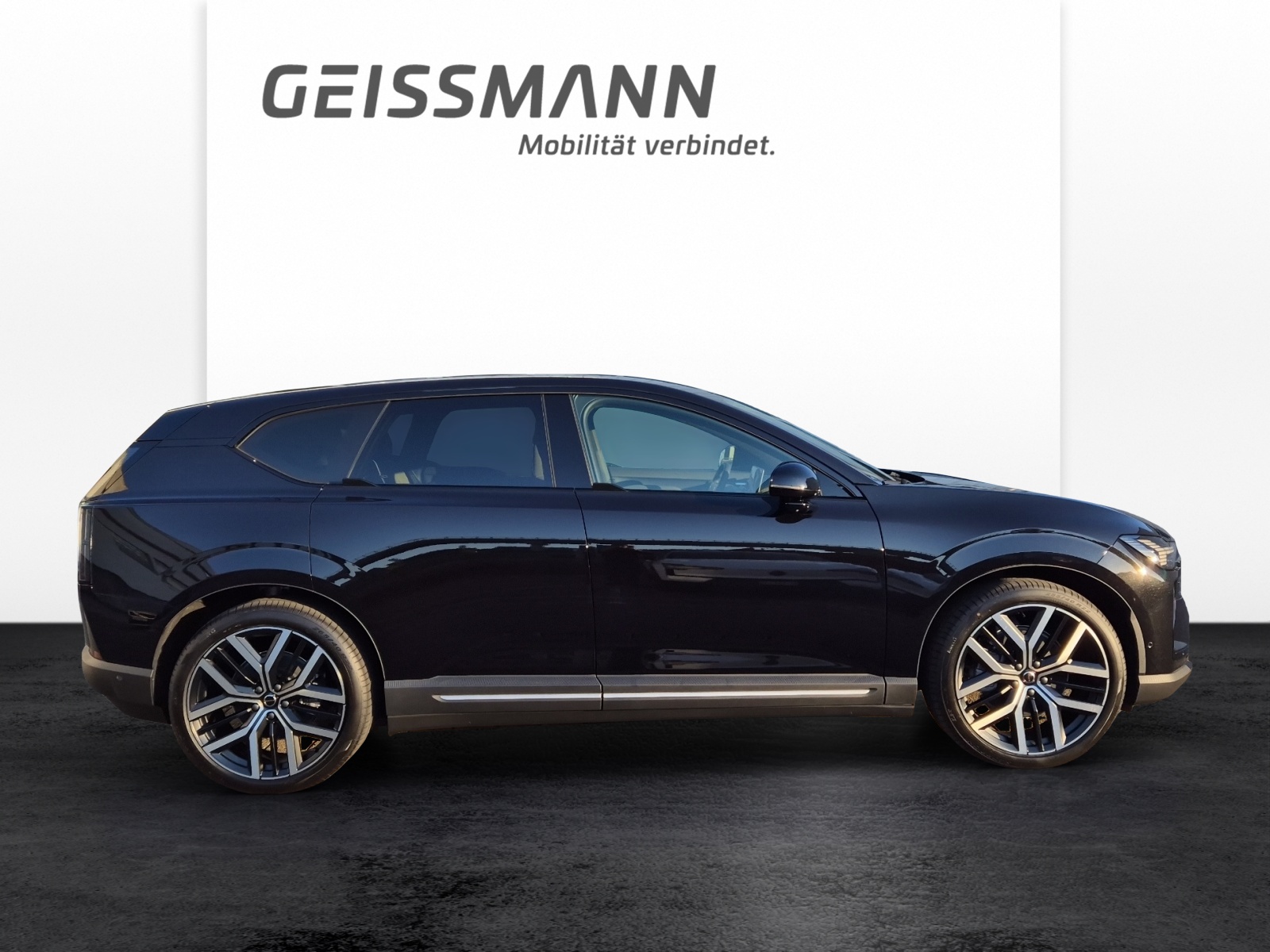VOLVO EX60 Twin Ultra AWD-showroom-element-3