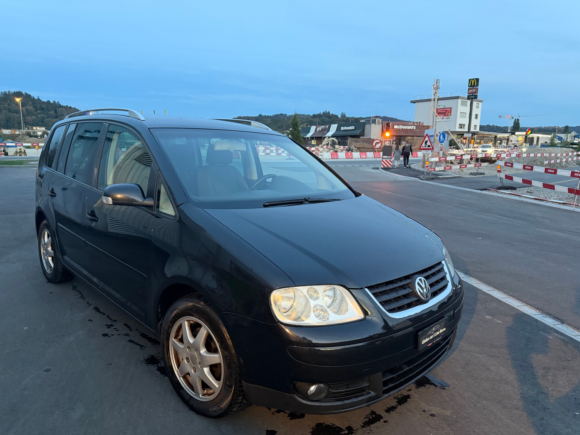 VW Touran 1.9 TDI Trendline-image-1