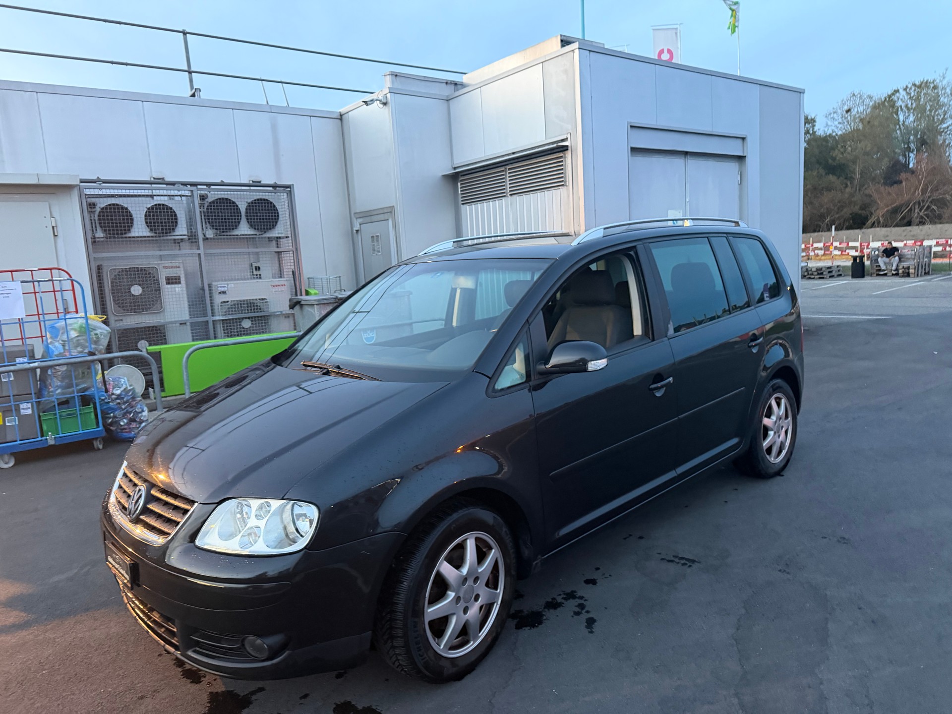 VW Touran 1.9 TDI Trendline-image-8