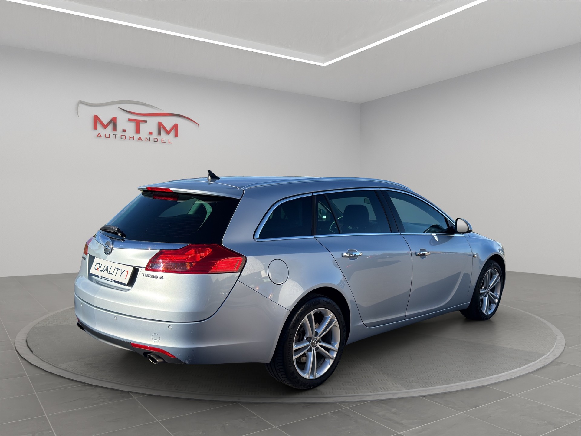 OPEL Insignia ST 2.0 Turbo Sport 4WD Aut.-image-11