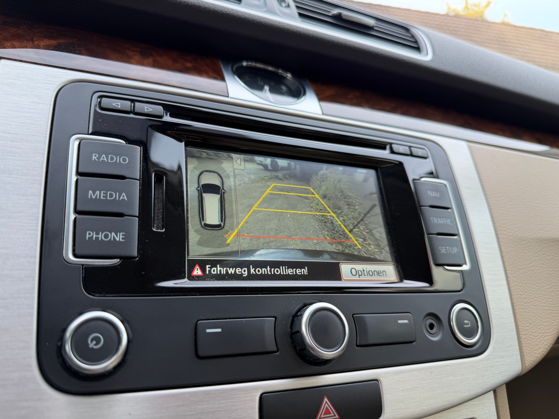 VW Passat Variant 3.6 FSI Highline 4Motion DSG-image-7
