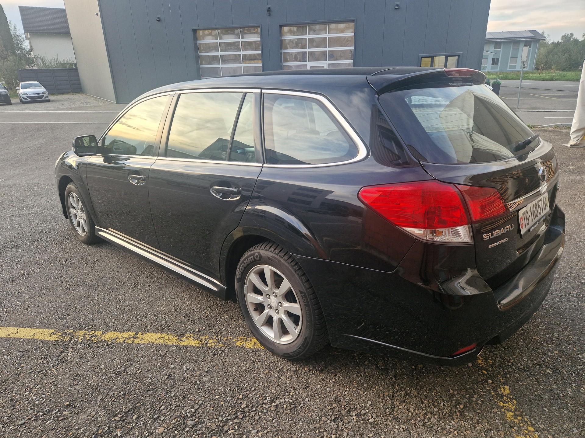 SUBARU Legacy 2.0i Limited AWD Lineartronic-image-11