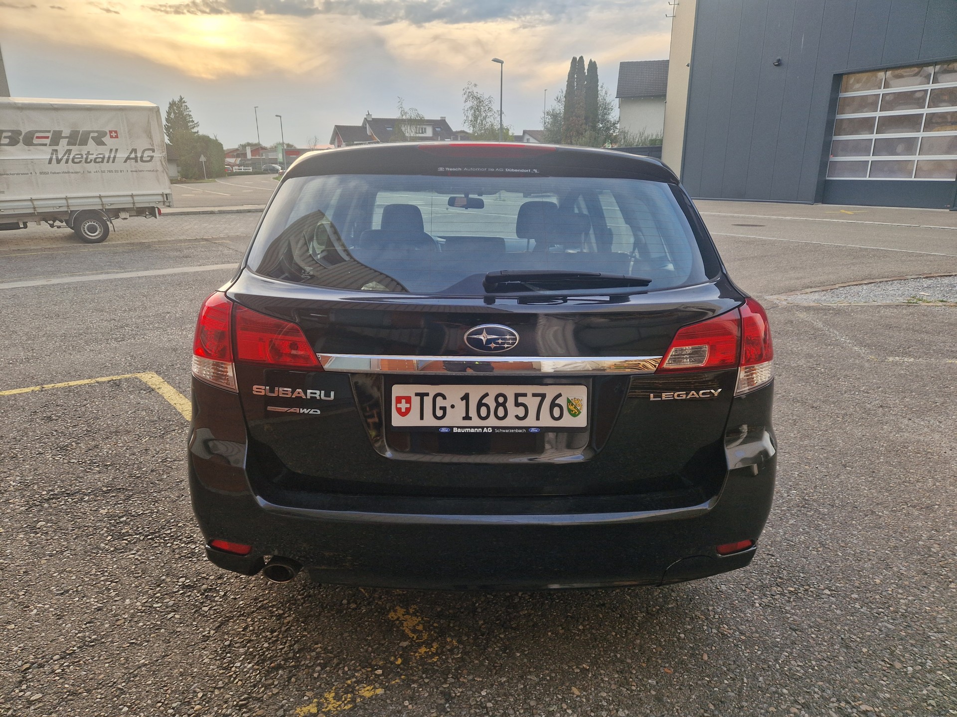 SUBARU Legacy 2.0i Limited AWD Lineartronic-image-10