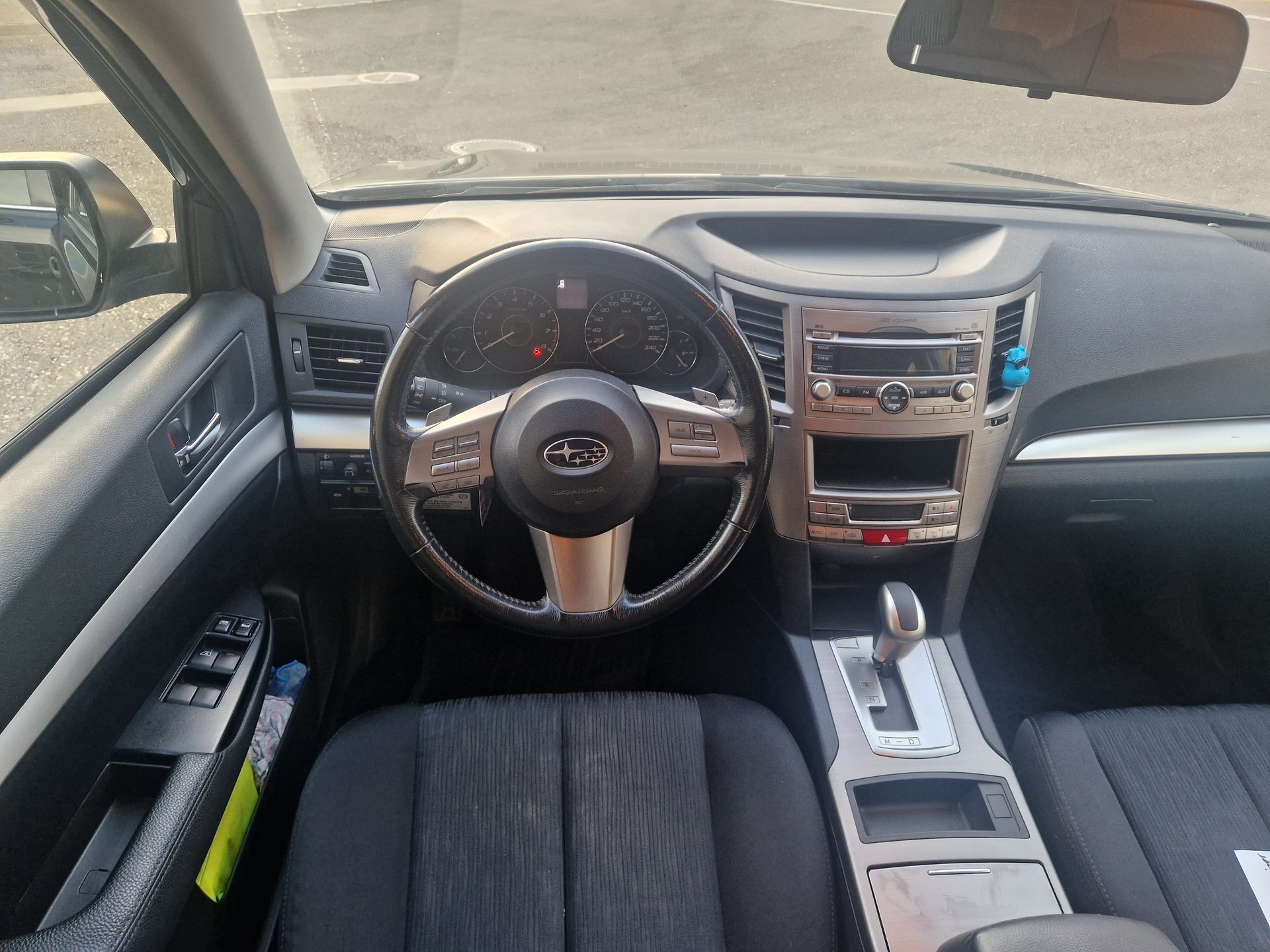 SUBARU Legacy 2.0i Limited AWD Lineartronic-image-8