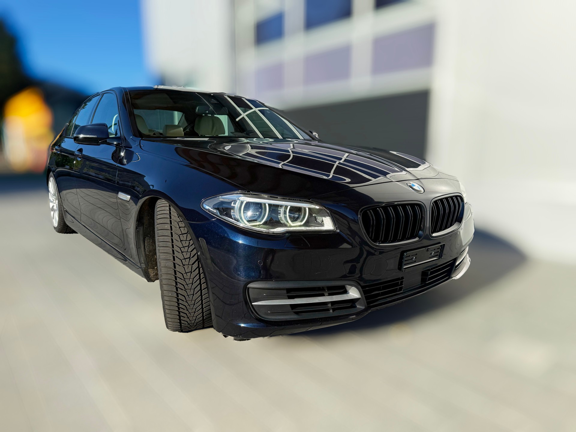 BMW 550i xDrive-image-1