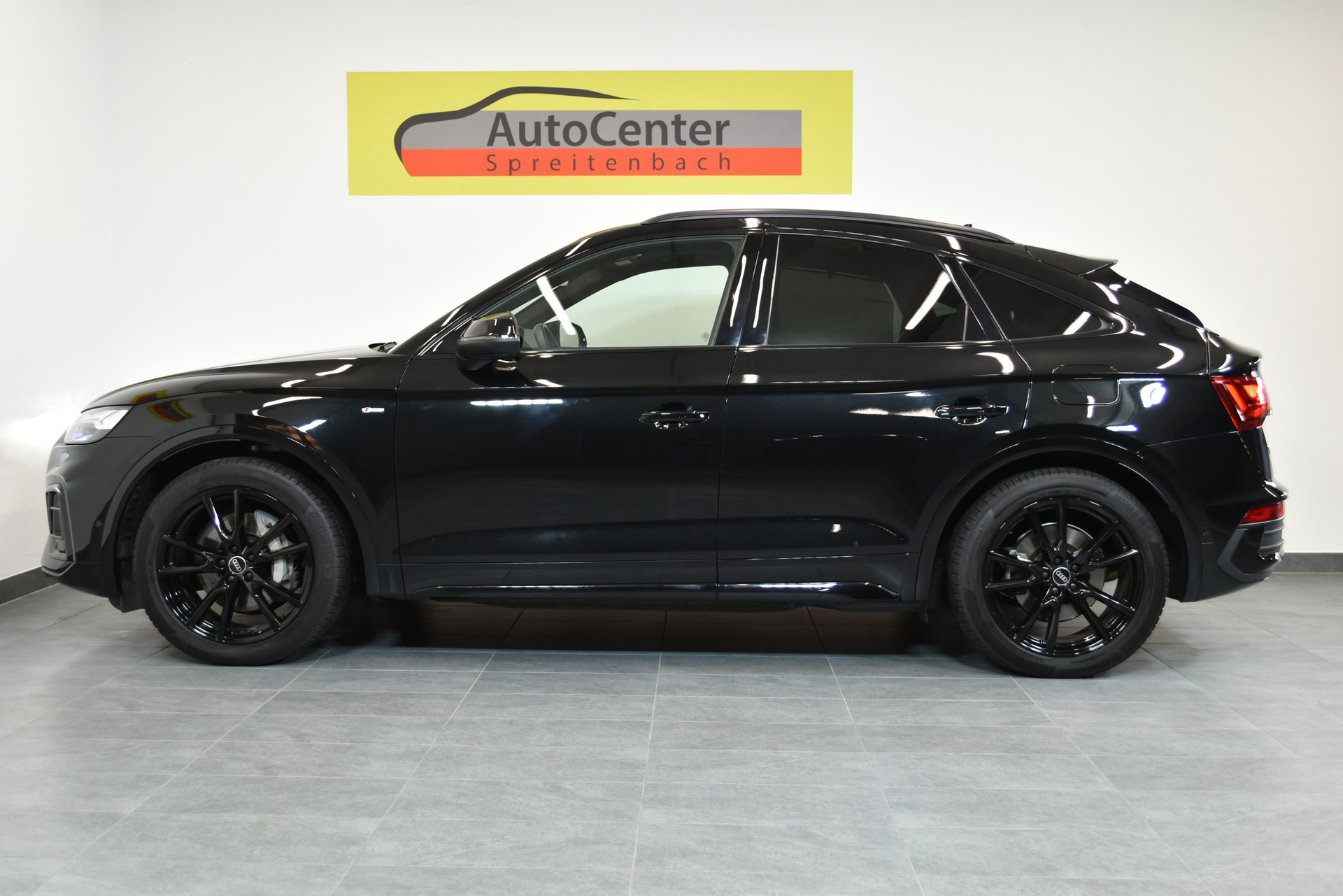 AUDI Q5 Sportback 50 TFSI e PHEV S line quattro S-tronic-image-11