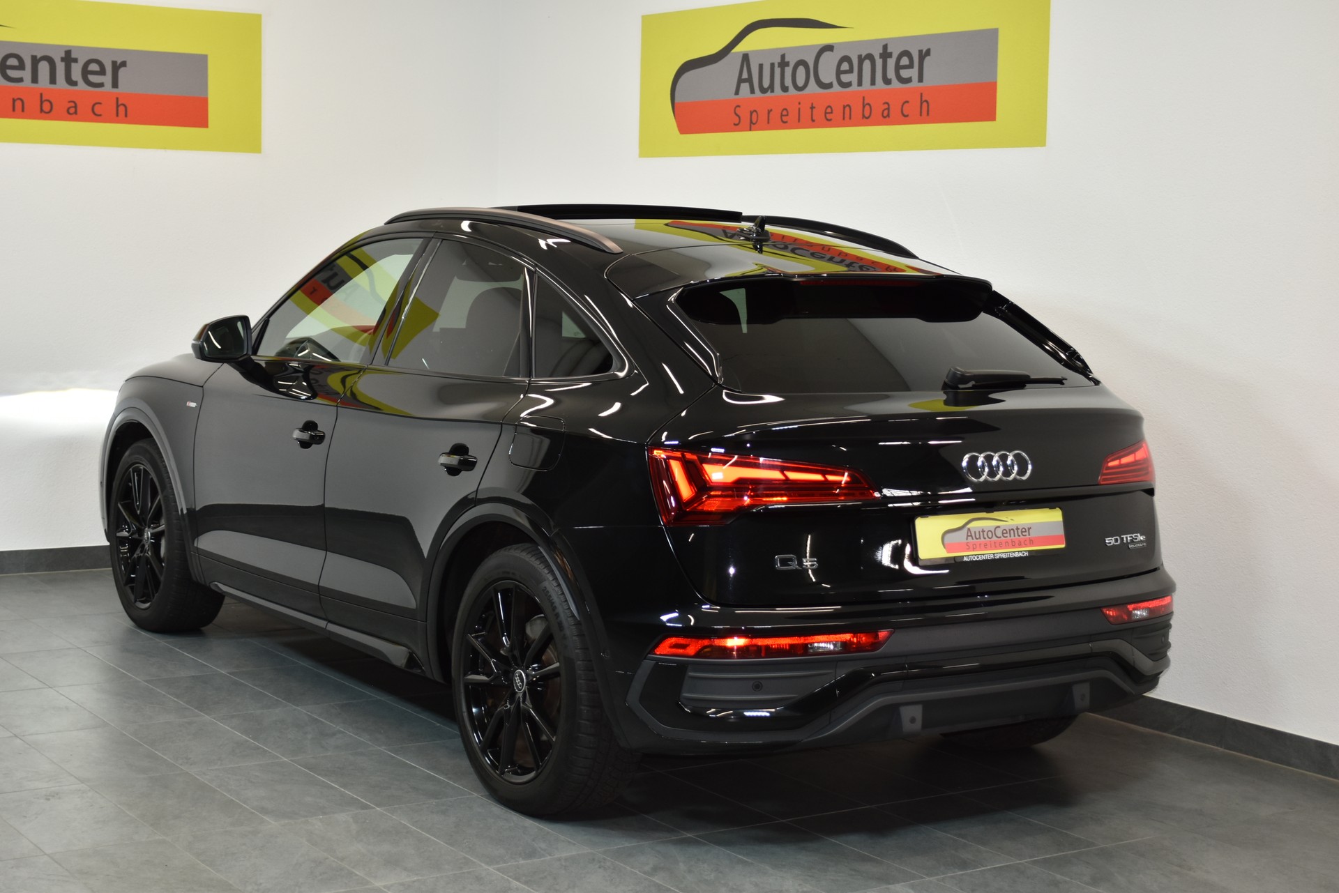 AUDI Q5 Sportback 50 TFSI e PHEV S line quattro S-tronic-image-12