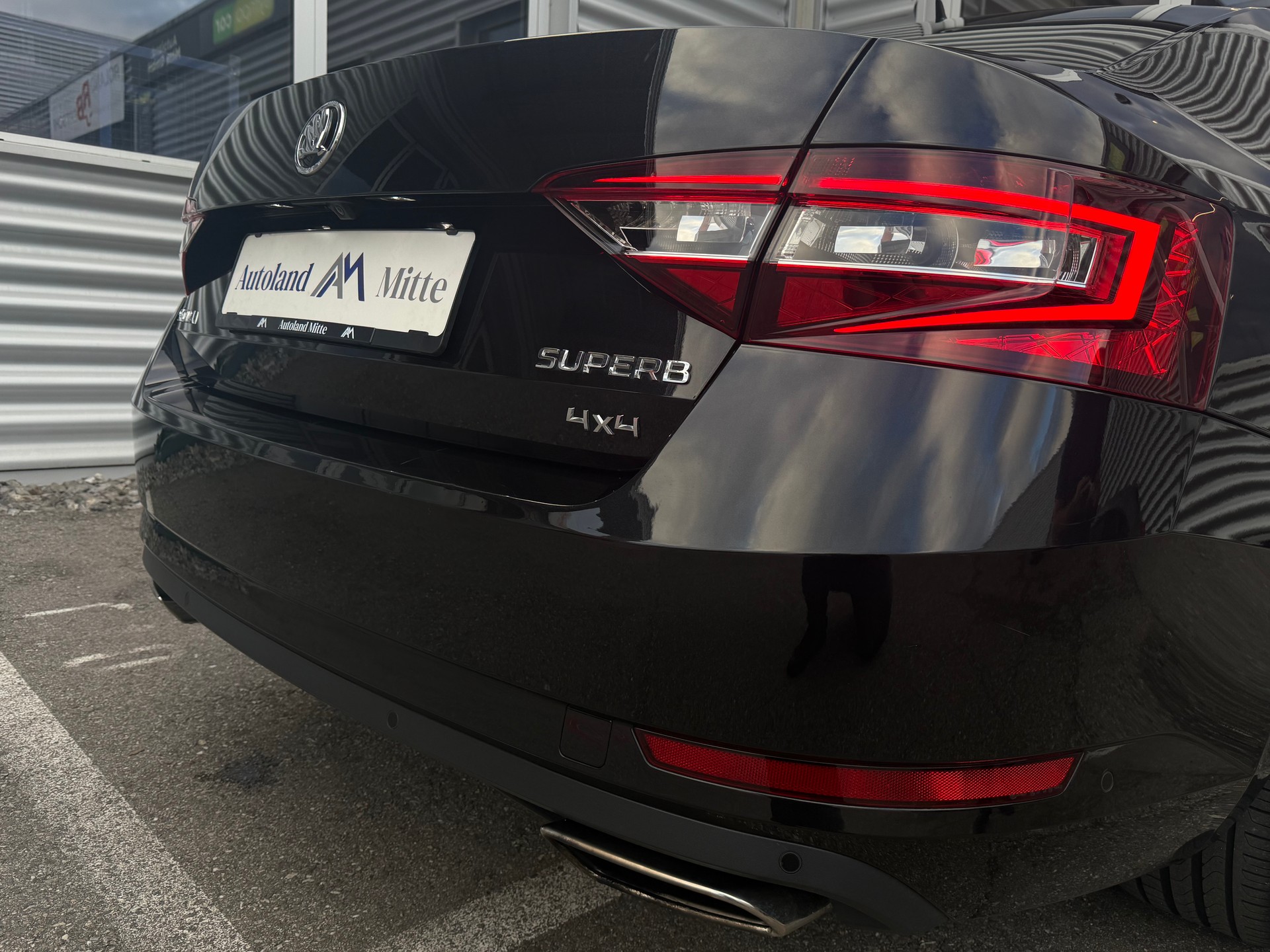 SKODA Superb 2.0TSI L&K 4x4 DSG-image-23
