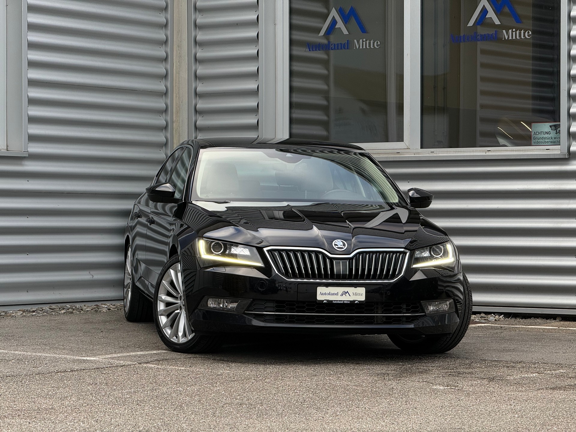 SKODA Superb 2.0TSI L&K 4x4 DSG