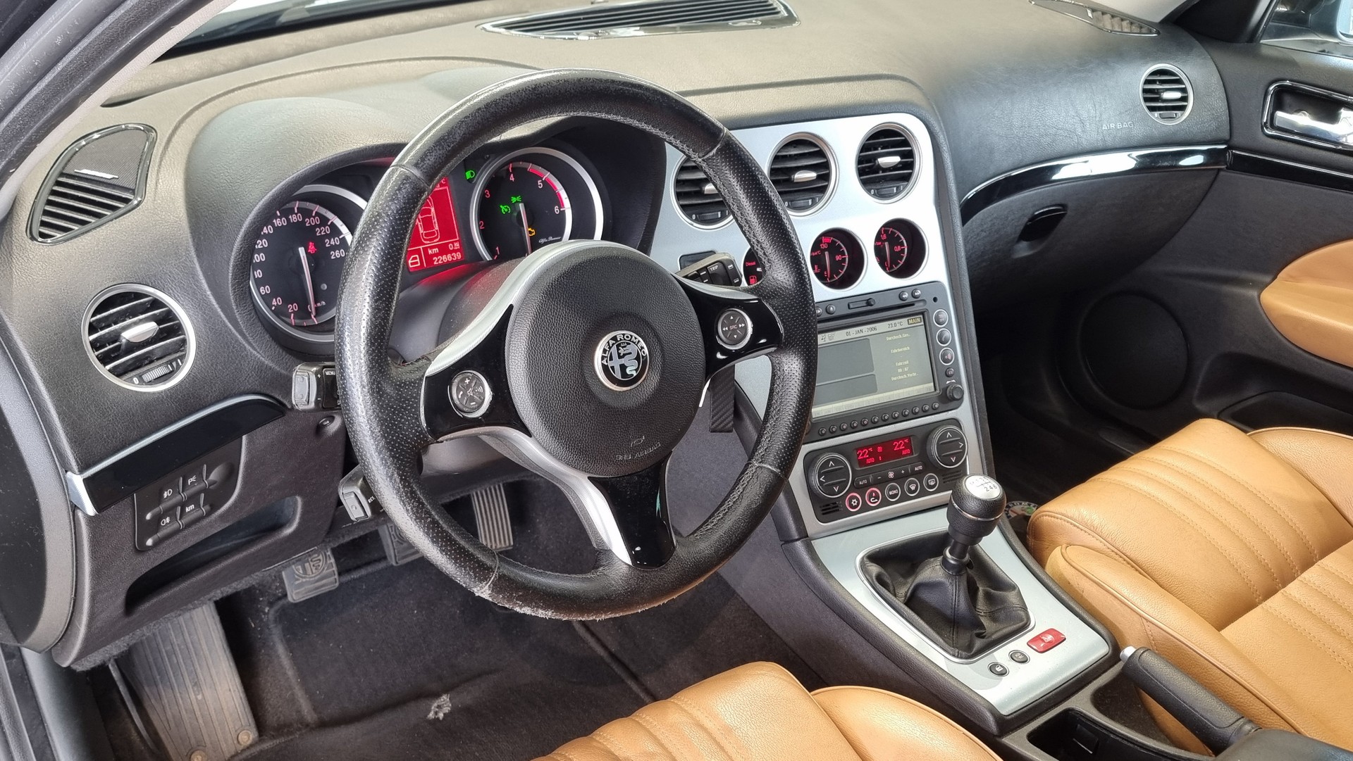 ALFA ROMEO 159 Sportwagon 1.9 JTD Distinctive-image-7