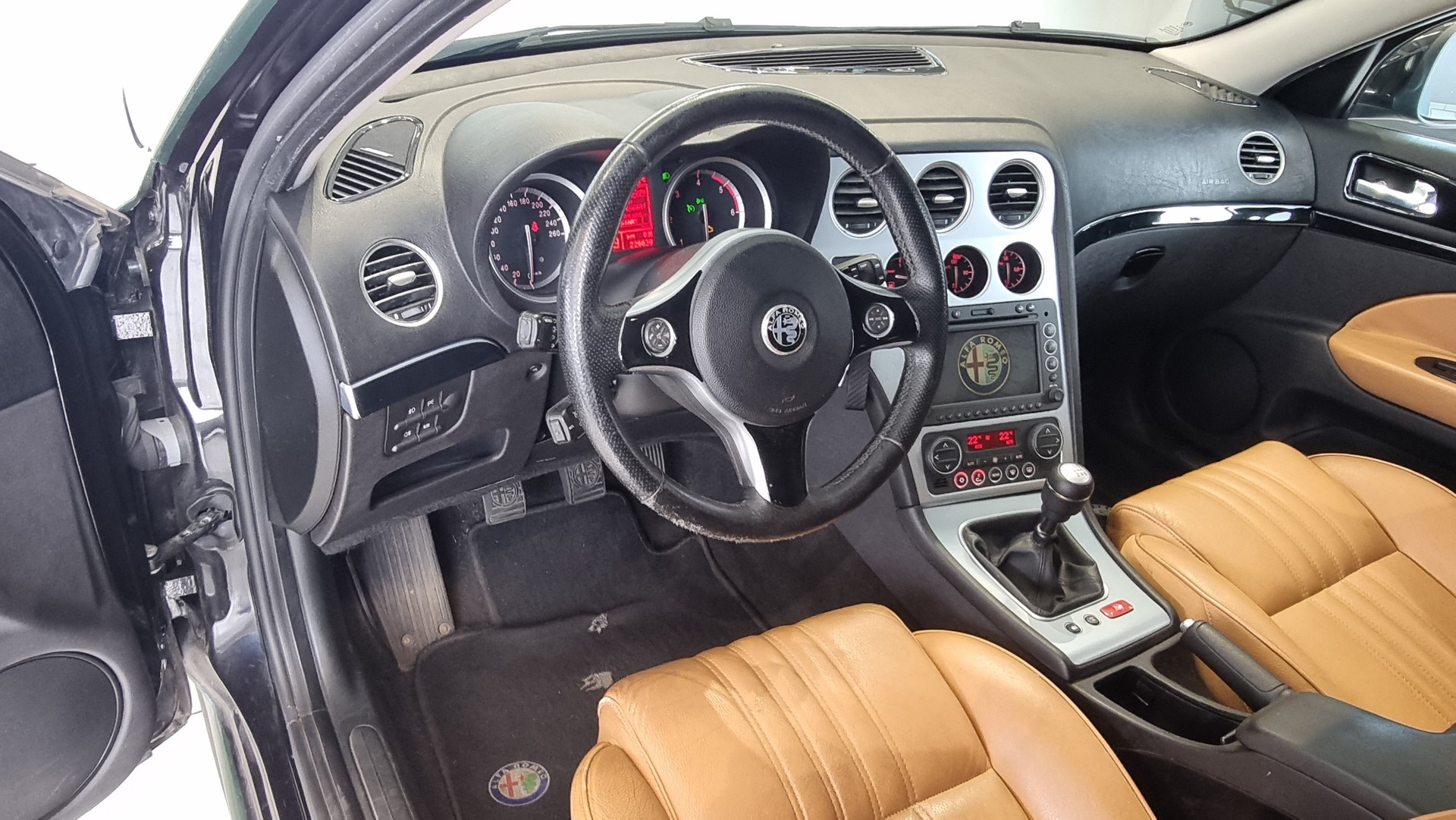 ALFA ROMEO 159 Sportwagon 1.9 JTD Distinctive-image-9