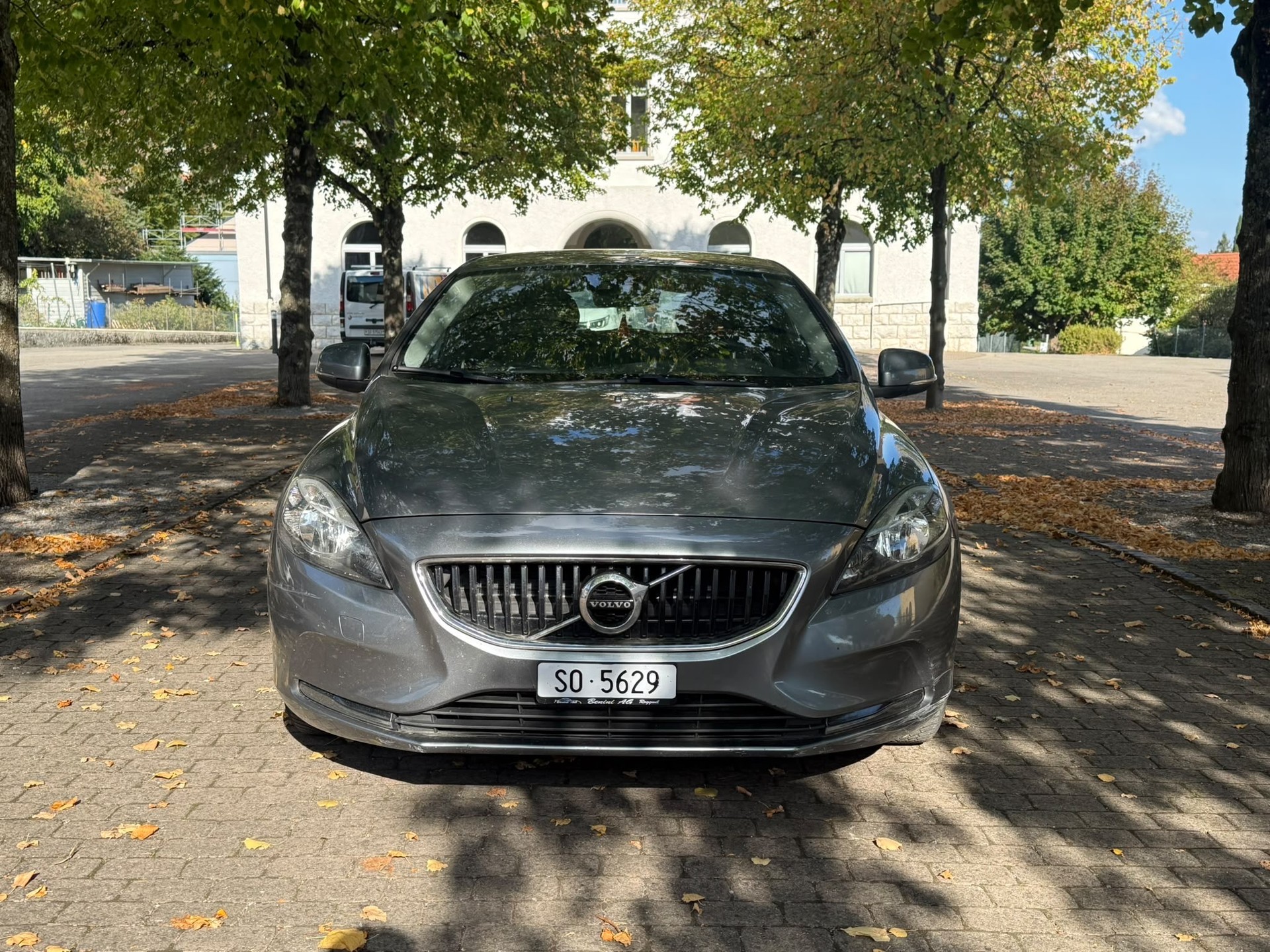 VOLVO V40 D3 Dynamic Edition Geartronic-image-0