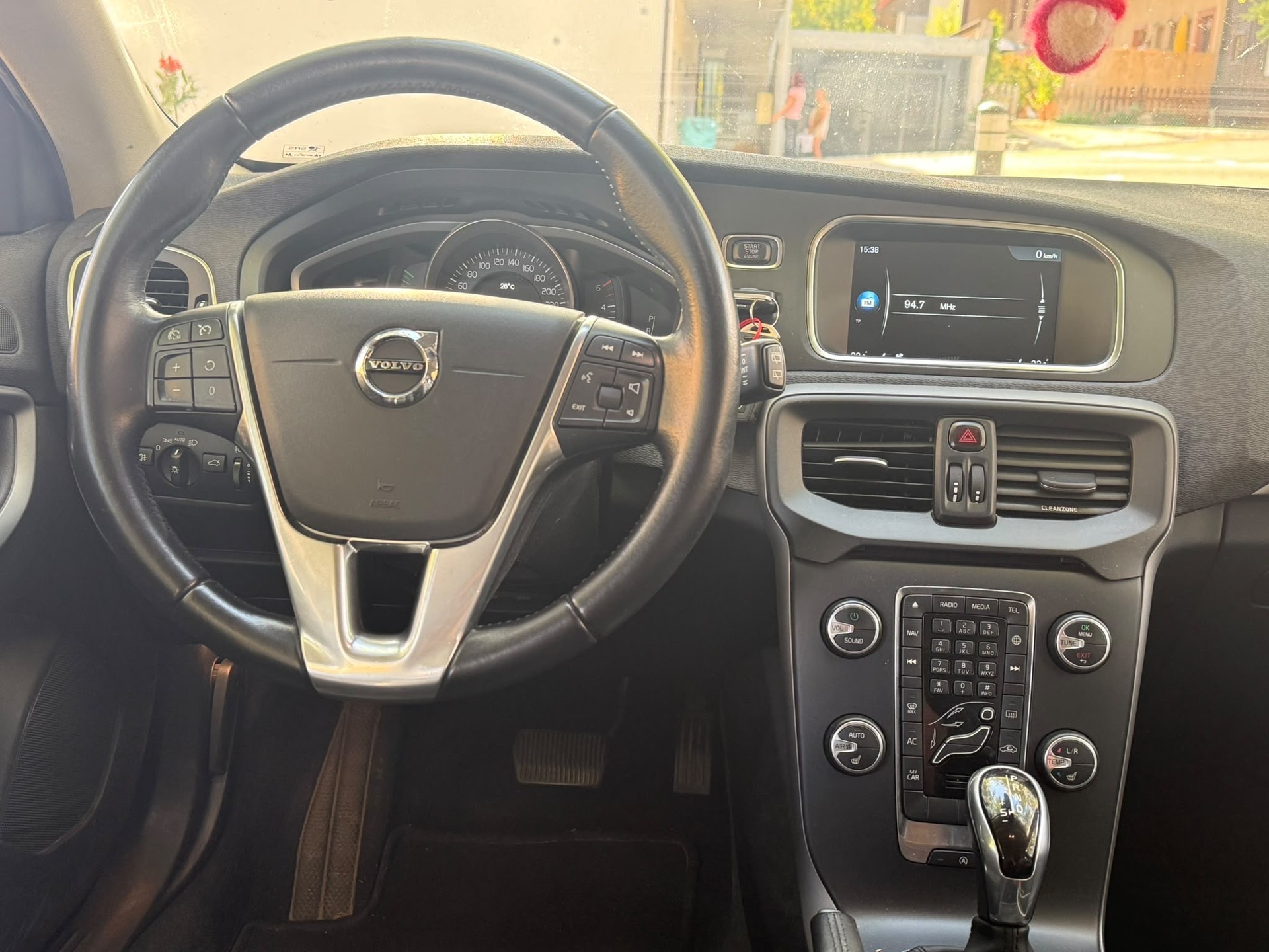 VOLVO V40 D3 Dynamic Edition Geartronic-image-7