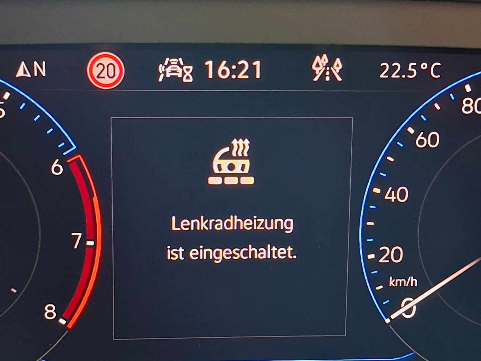 VW Touran 1.5 TSI EVO Highline DSG *Anhängerkupplung&Herstellergarantie*-image-9