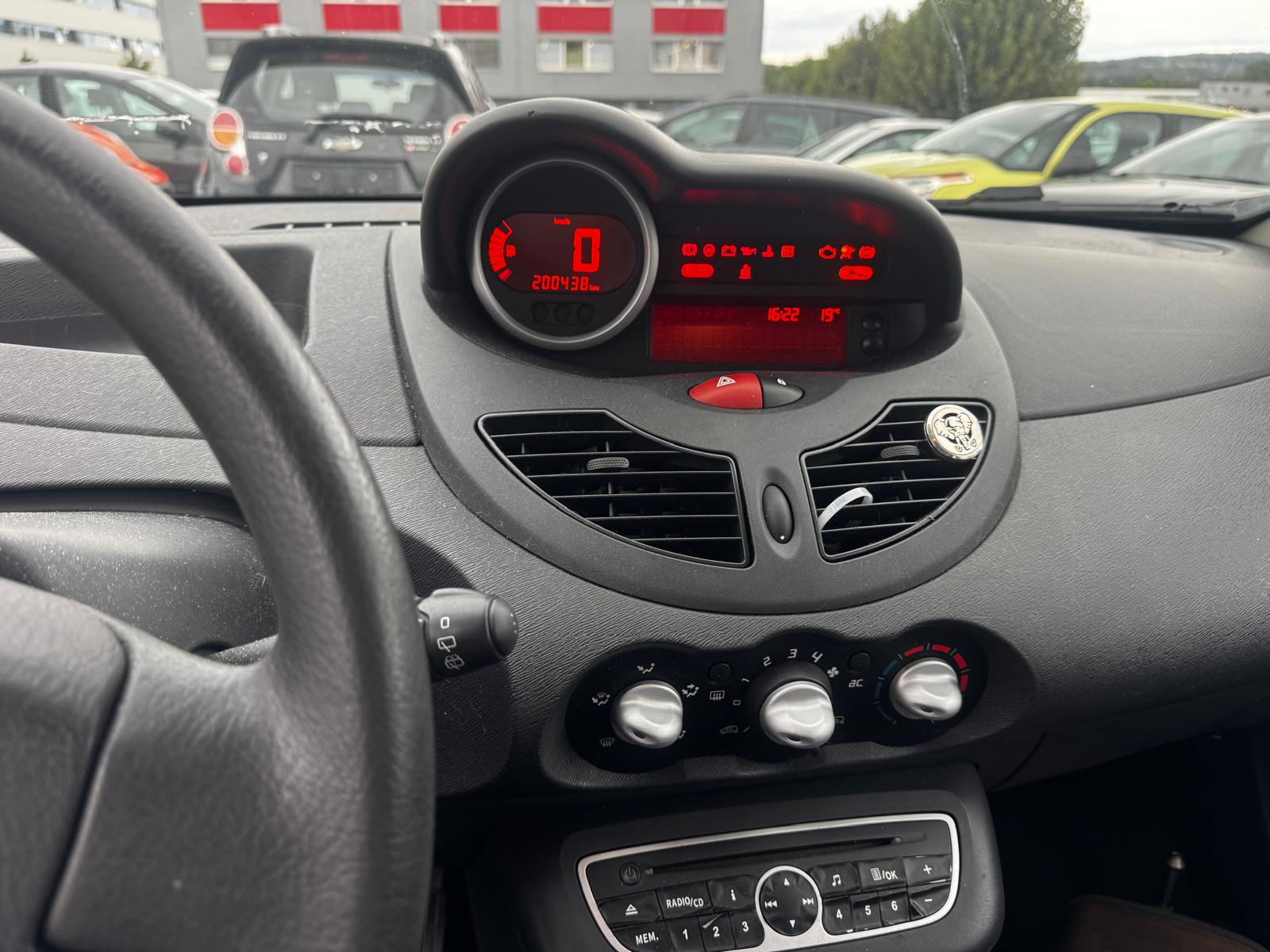 RENAULT Twingo 1.2 16V Expression-image-8