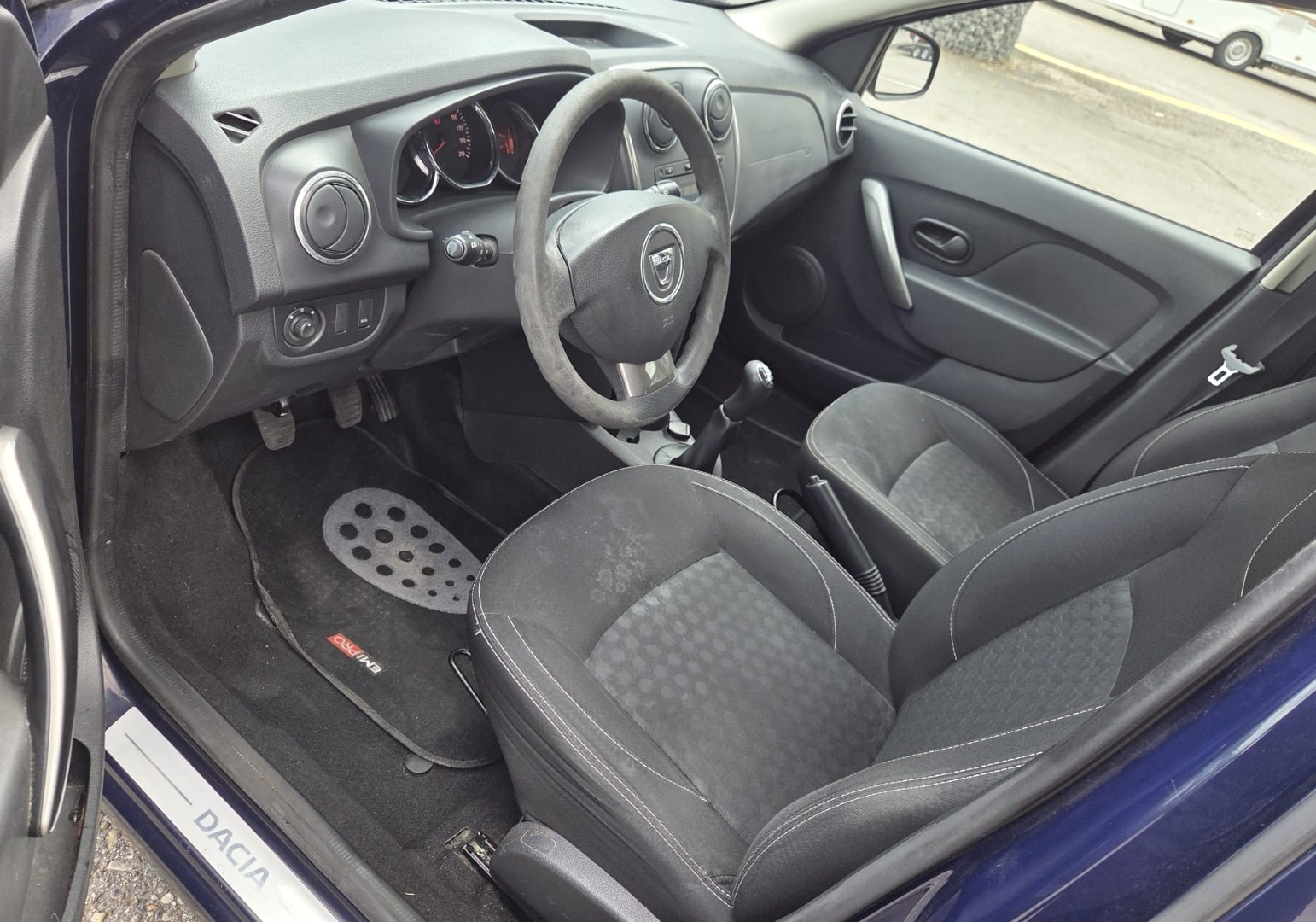 DACIA Logan MCV 0.9 Ambiance-image-7
