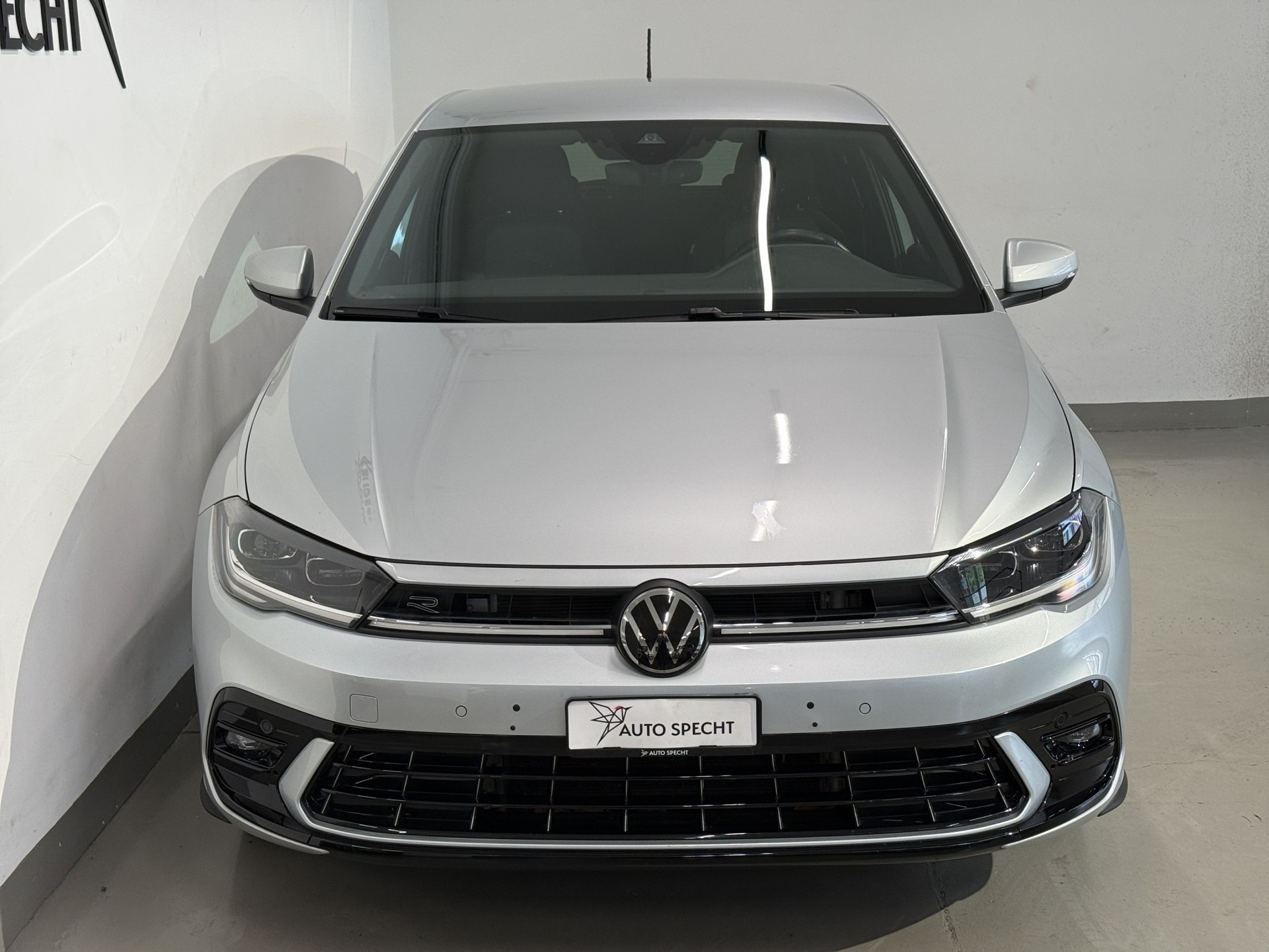 VW Polo 1.0 TSI R-Line DSG-showroom-element-2