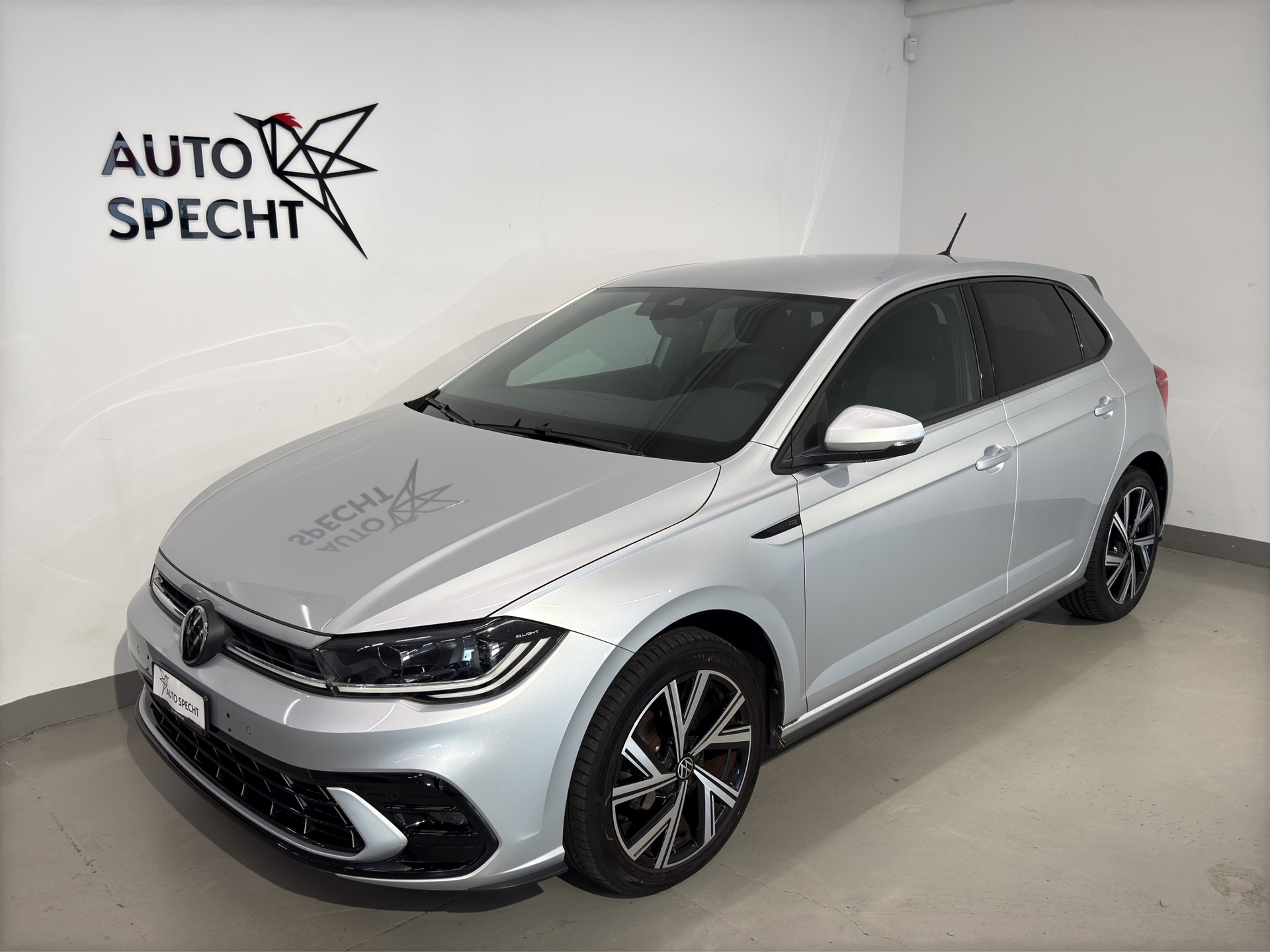 VW Polo 1.0 TSI R-Line DSG-showroom-element-1