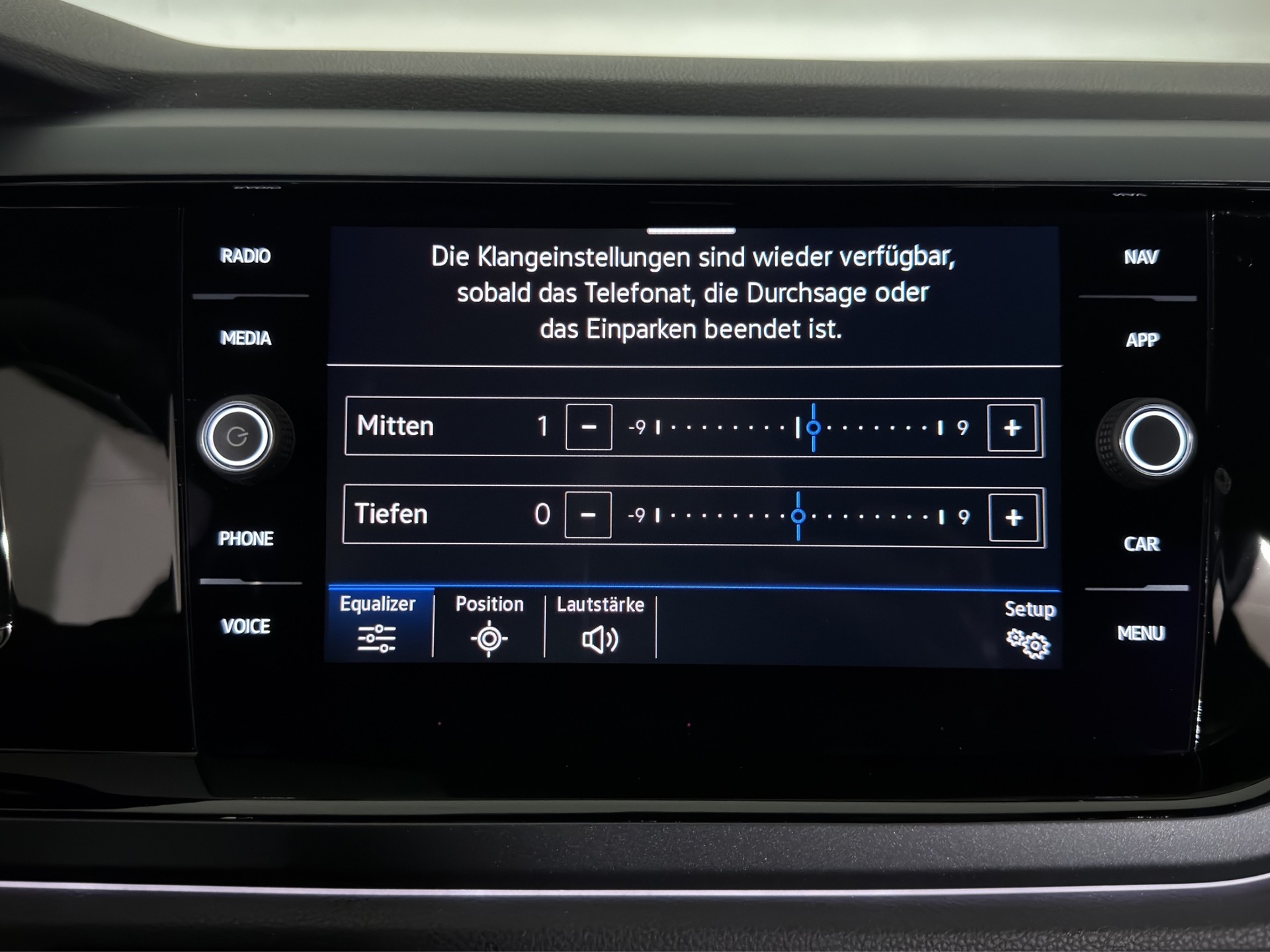 VW Polo 1.0 TSI R-Line DSG-image-25
