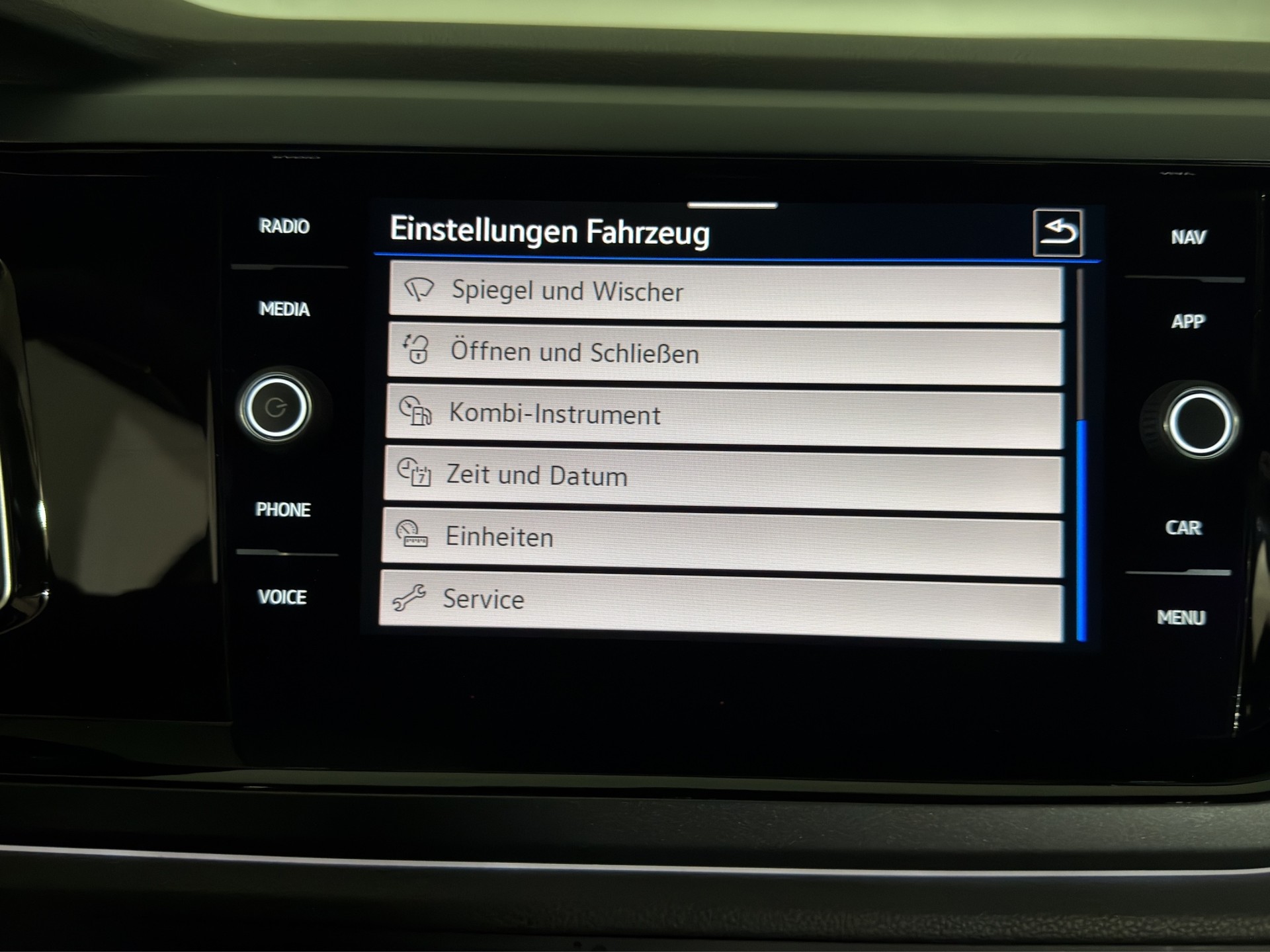 VW Polo 1.0 TSI R-Line DSG-image-21