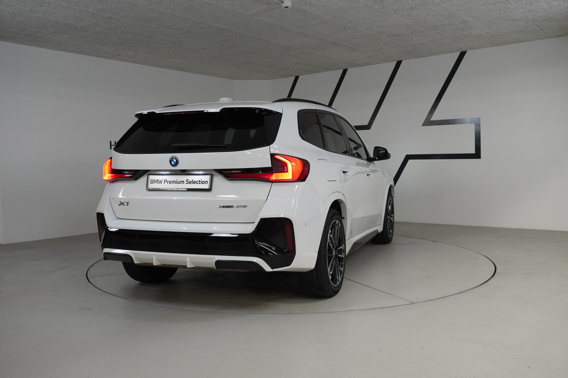 BMW X1 xDrive 30e M Sport-image-7