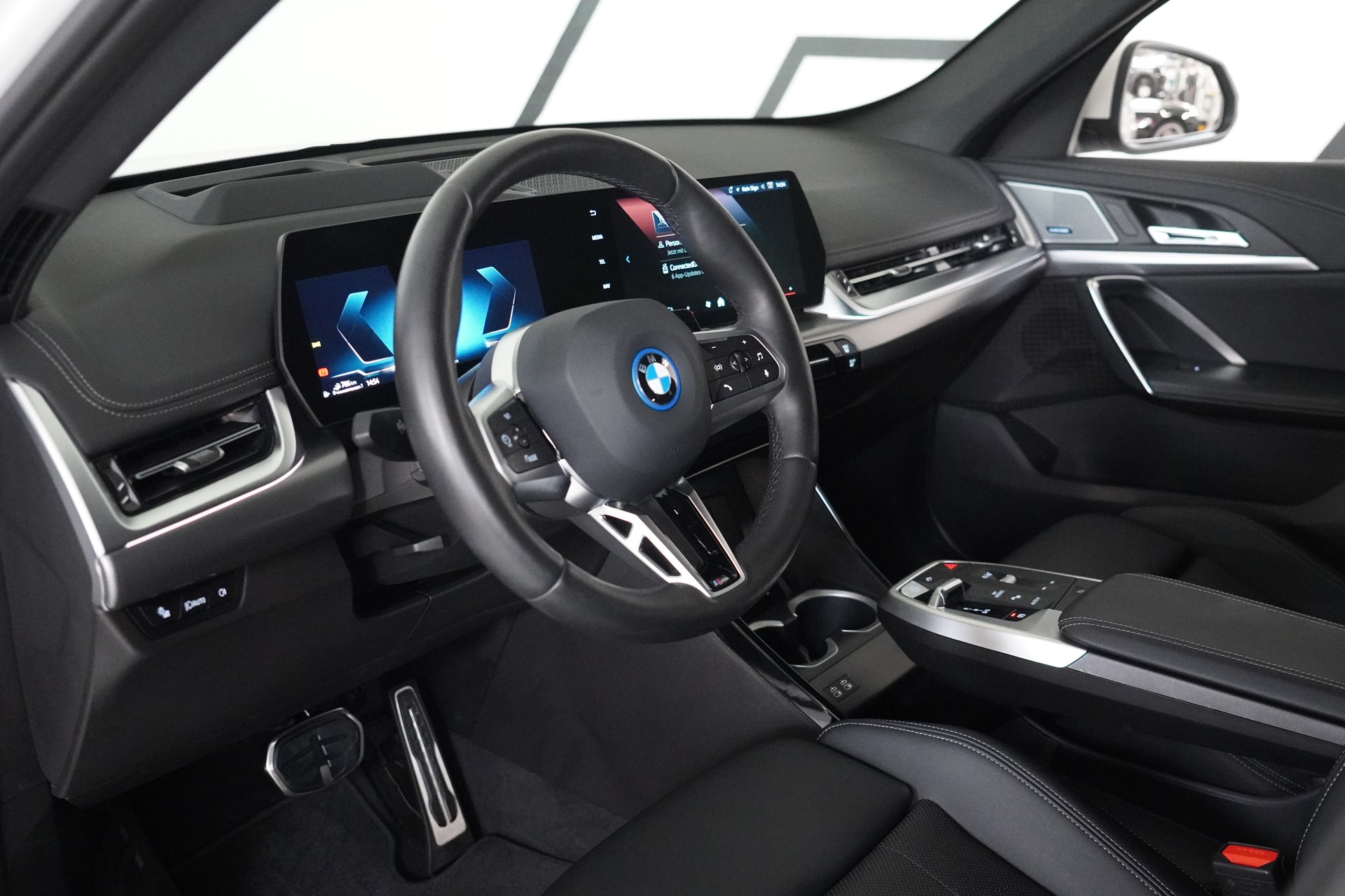 BMW X1 xDrive 30e M Sport-image-17