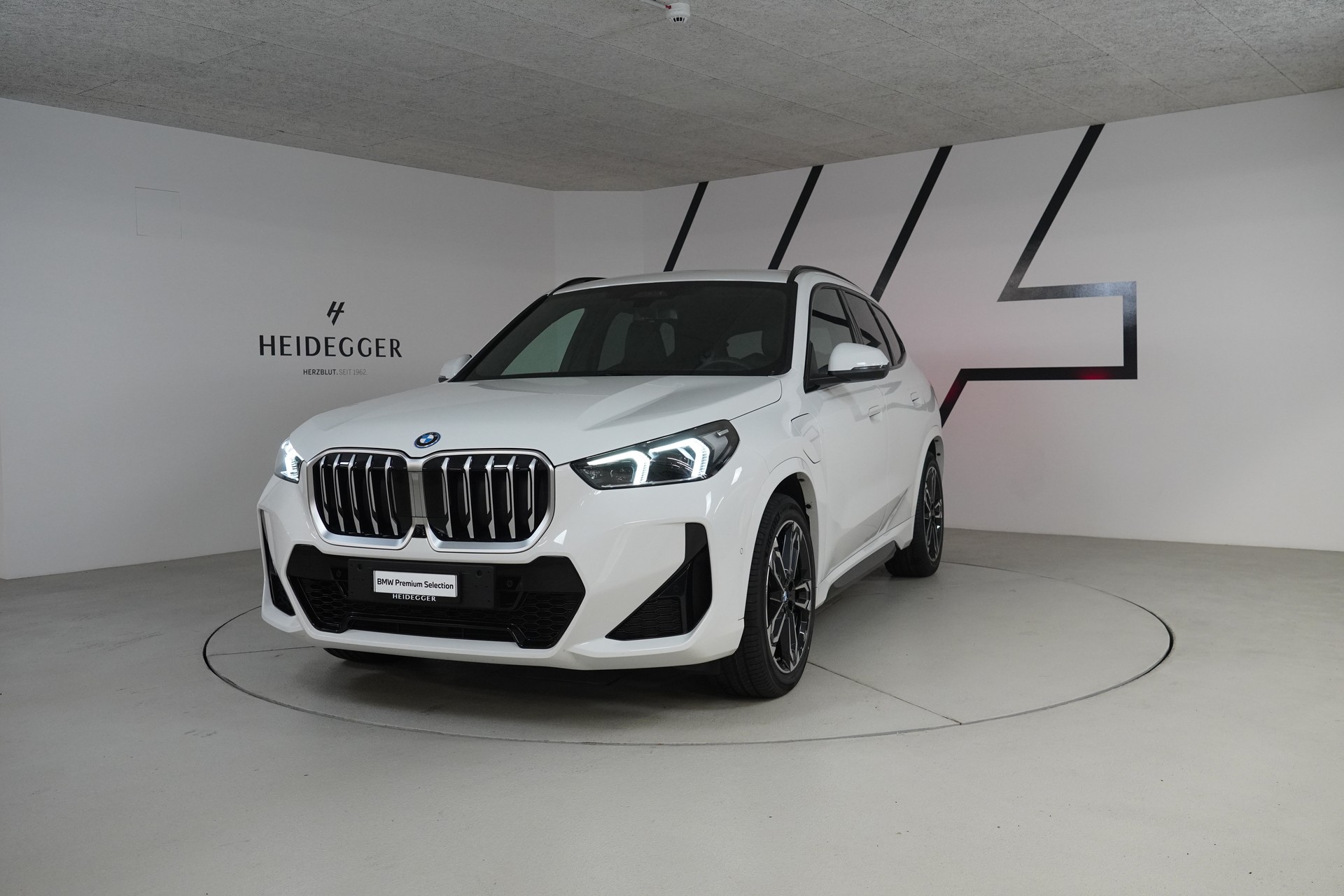 BMW X1 xDrive 30e M Sport-image-0