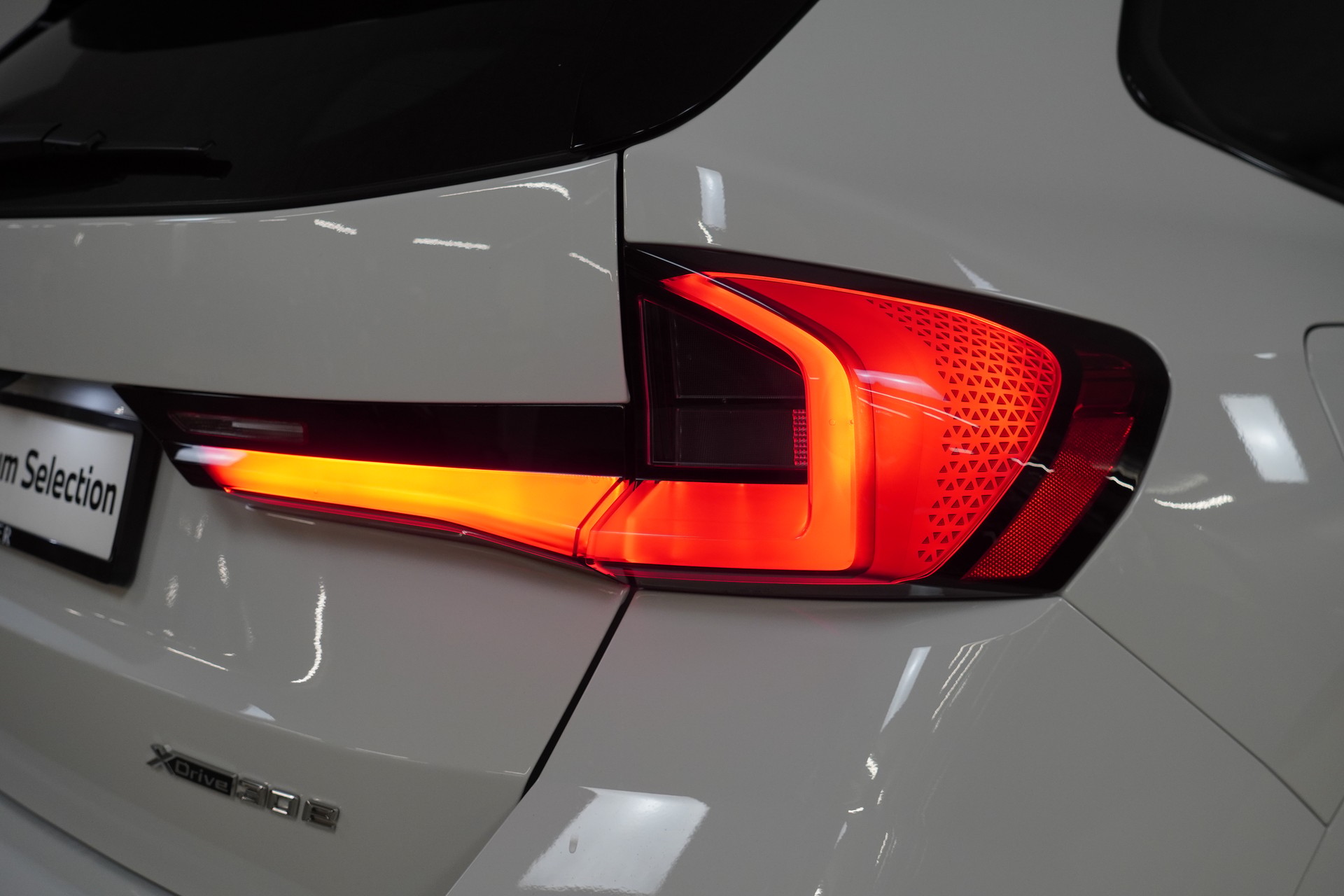 BMW X1 xDrive 30e M Sport-image-16