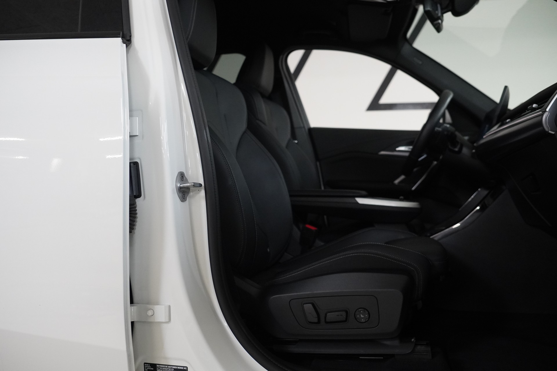BMW X1 xDrive 30e M Sport-image-14