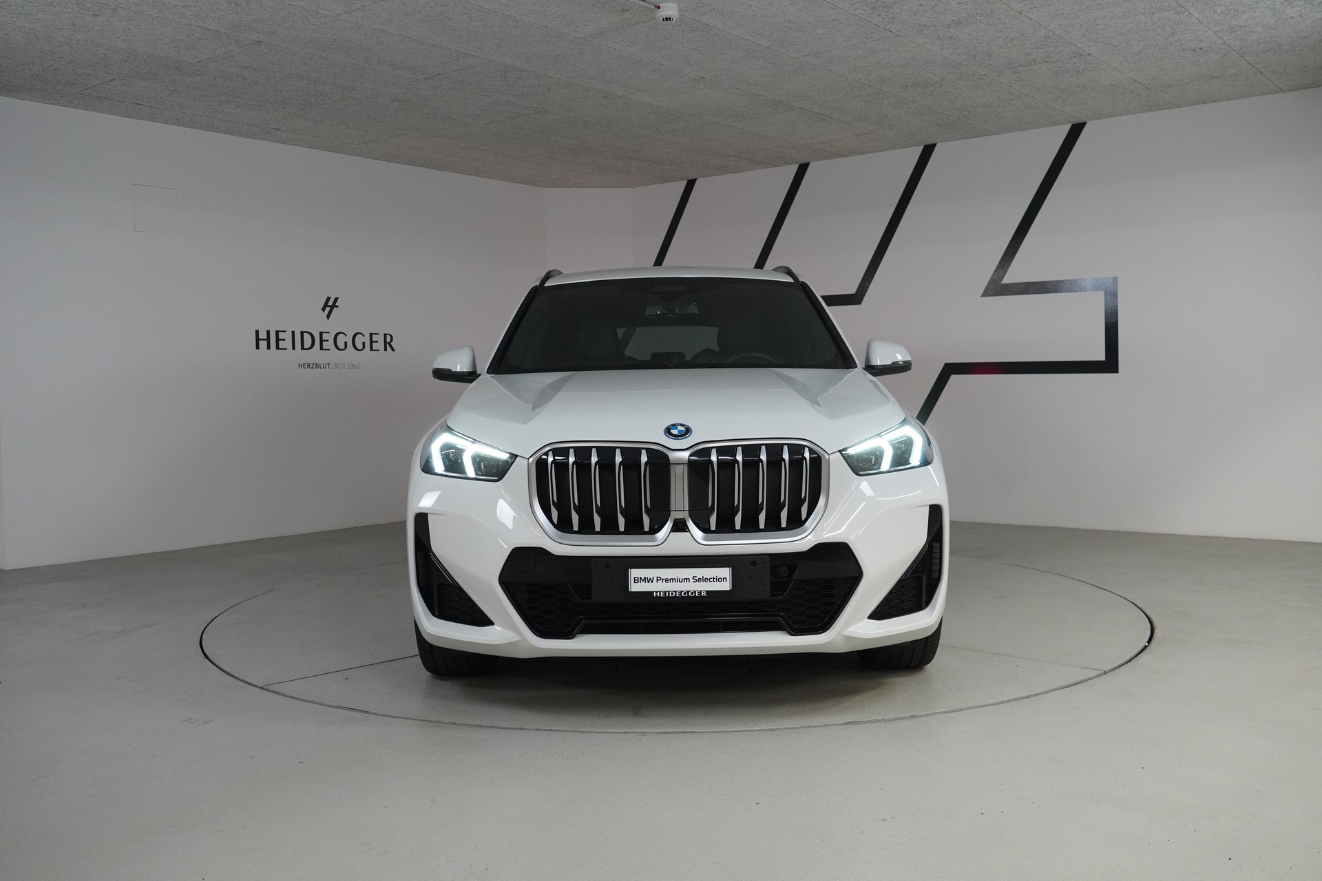 BMW X1 xDrive 30e M Sport-image-2