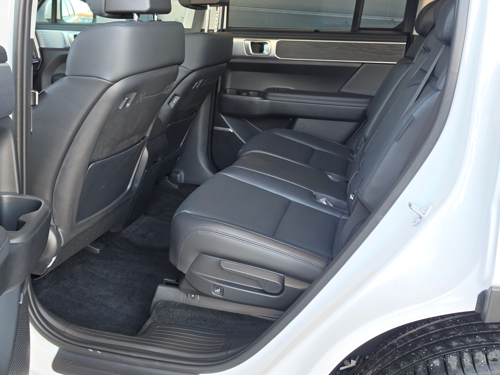 Hyundai Santa Fe 1.6 HEV Amp. 4WD — photo 11