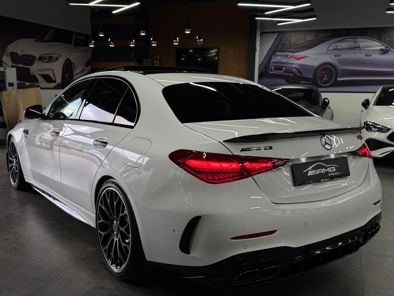 MERCEDES-BENZ C 63 S AMG E Limited White&Black Performance 680PS 4 Matic 5 Jahre Werksgarantie & Gratisservice-image-6