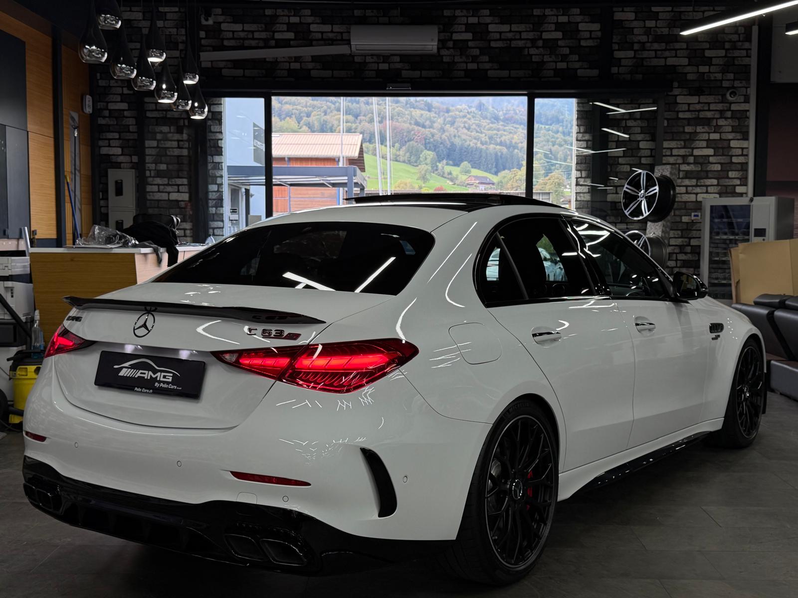 MERCEDES-BENZ C 63 S AMG E Limited White&Black Performance 680PS 4 Matic 5 Jahre Werksgarantie & Gratisservice-image-4