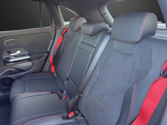 MERCEDES-BENZ GLA AMG 35 4Matic 8G-DCT-image-9