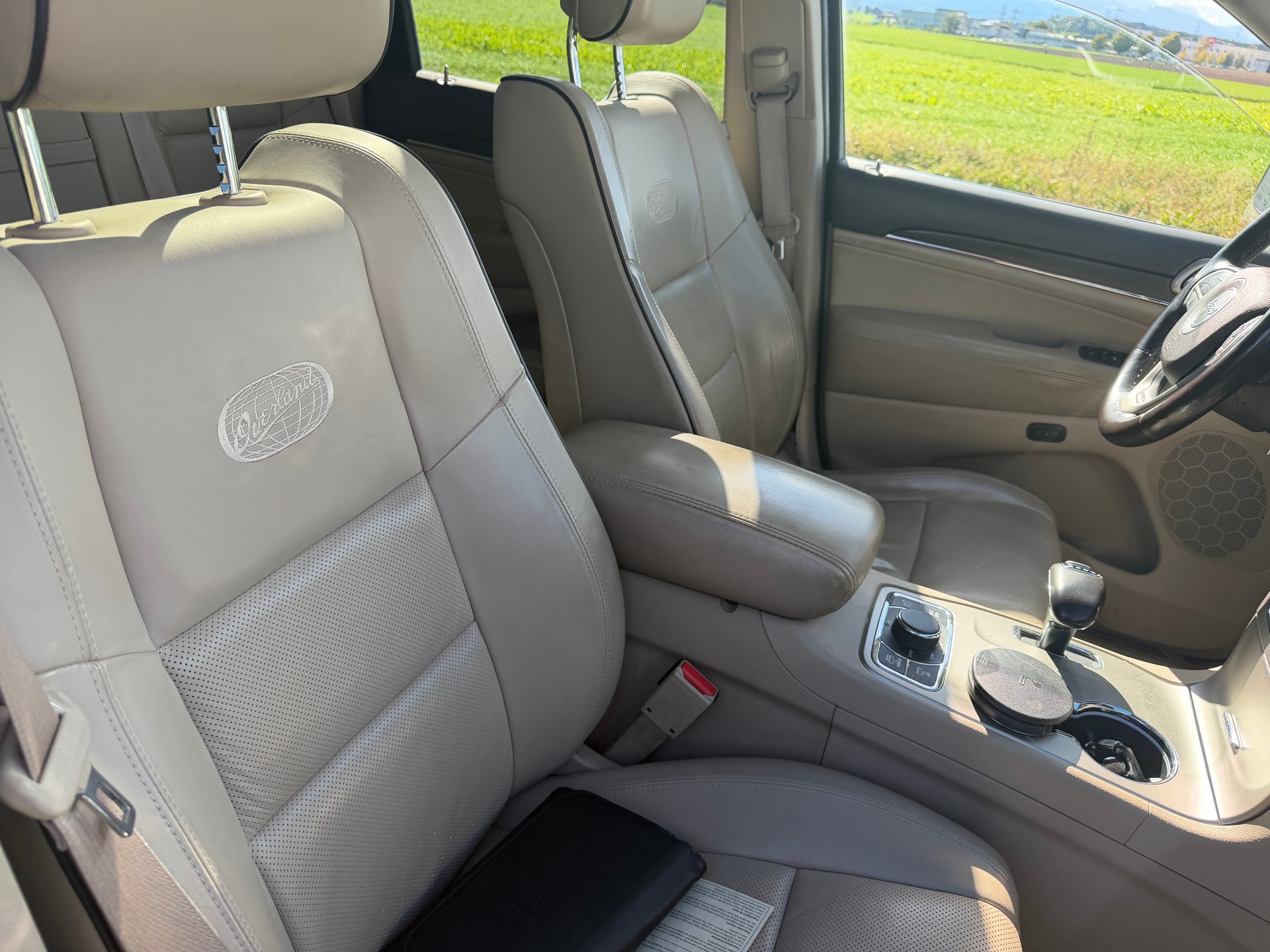 JEEP Grand Cherokee 3.0 CRD Overland Automatic-image-6