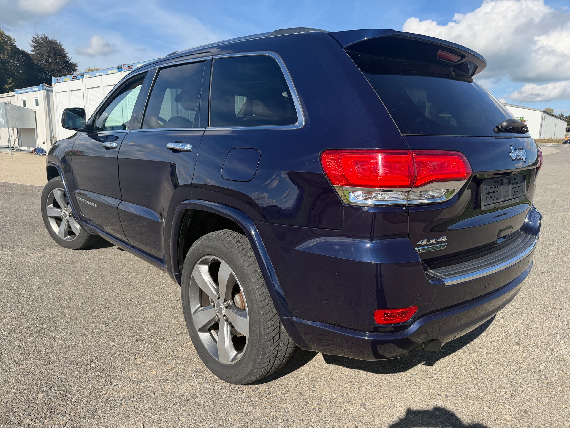 JEEP Grand Cherokee 3.0 CRD Overland Automatic-image-2