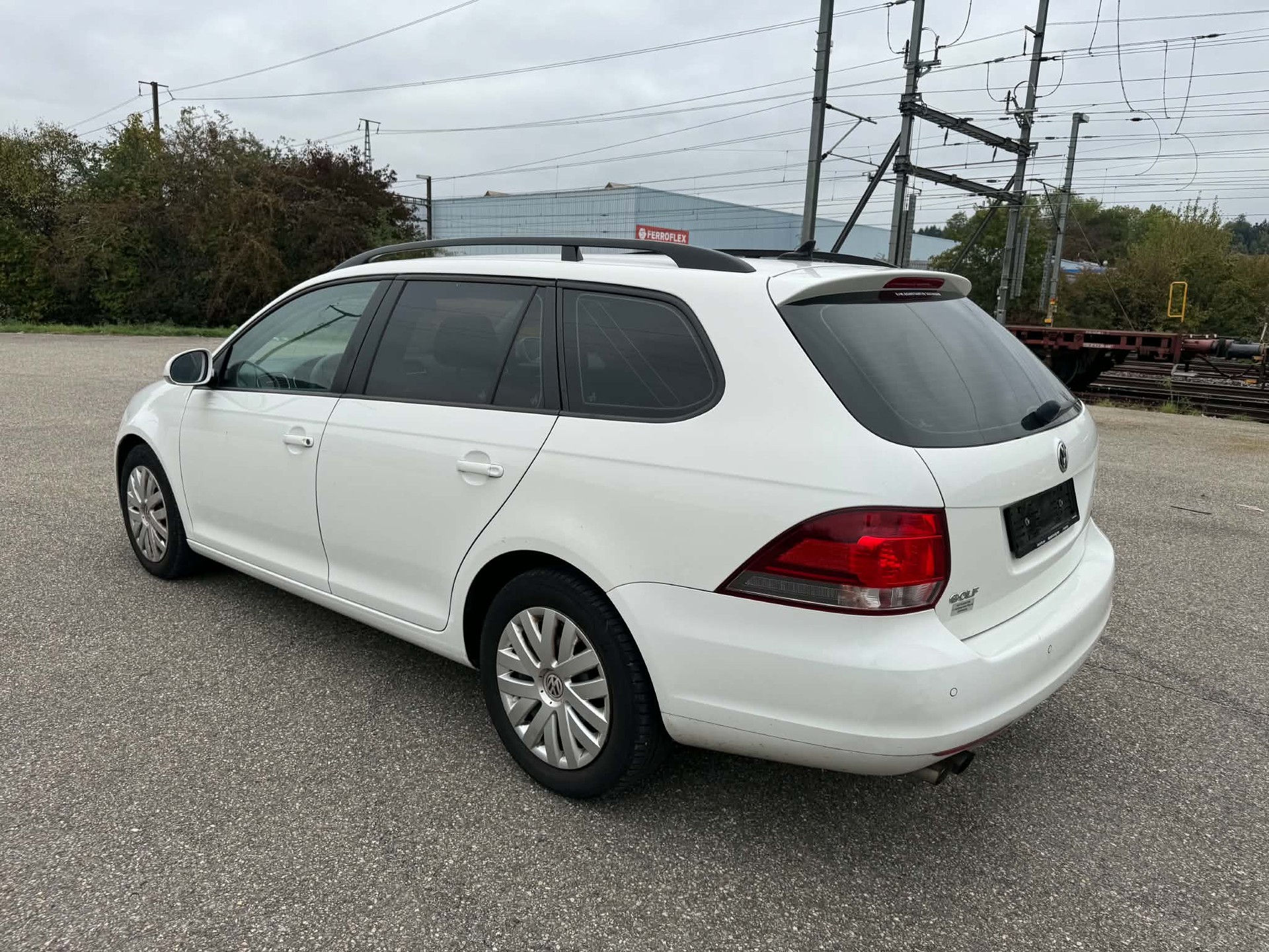 VW Golf Variant 1.4 TSI Comfortline DSG-image-8