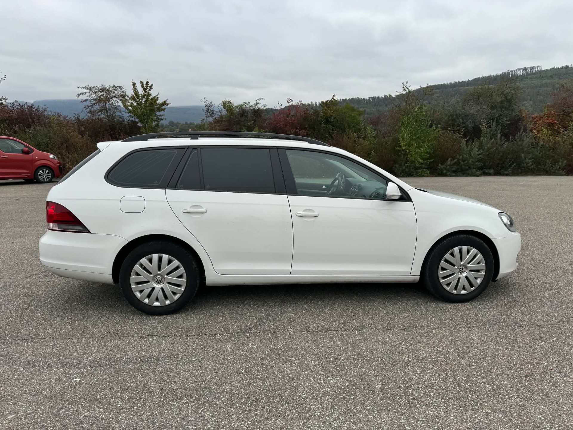 VW Golf Variant 1.4 TSI Comfortline DSG-image-5
