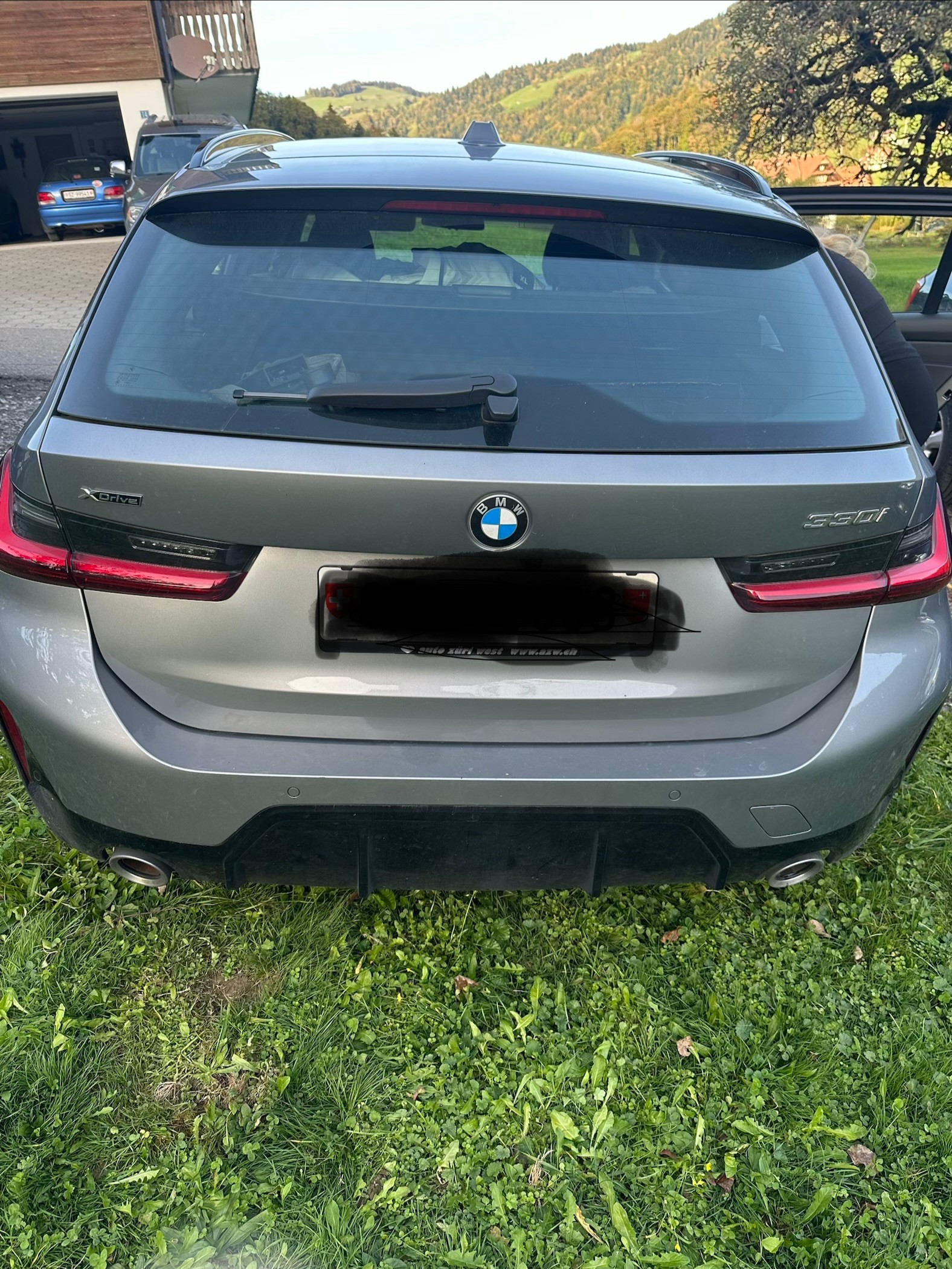 BMW 330i xDrive Msport-image-3