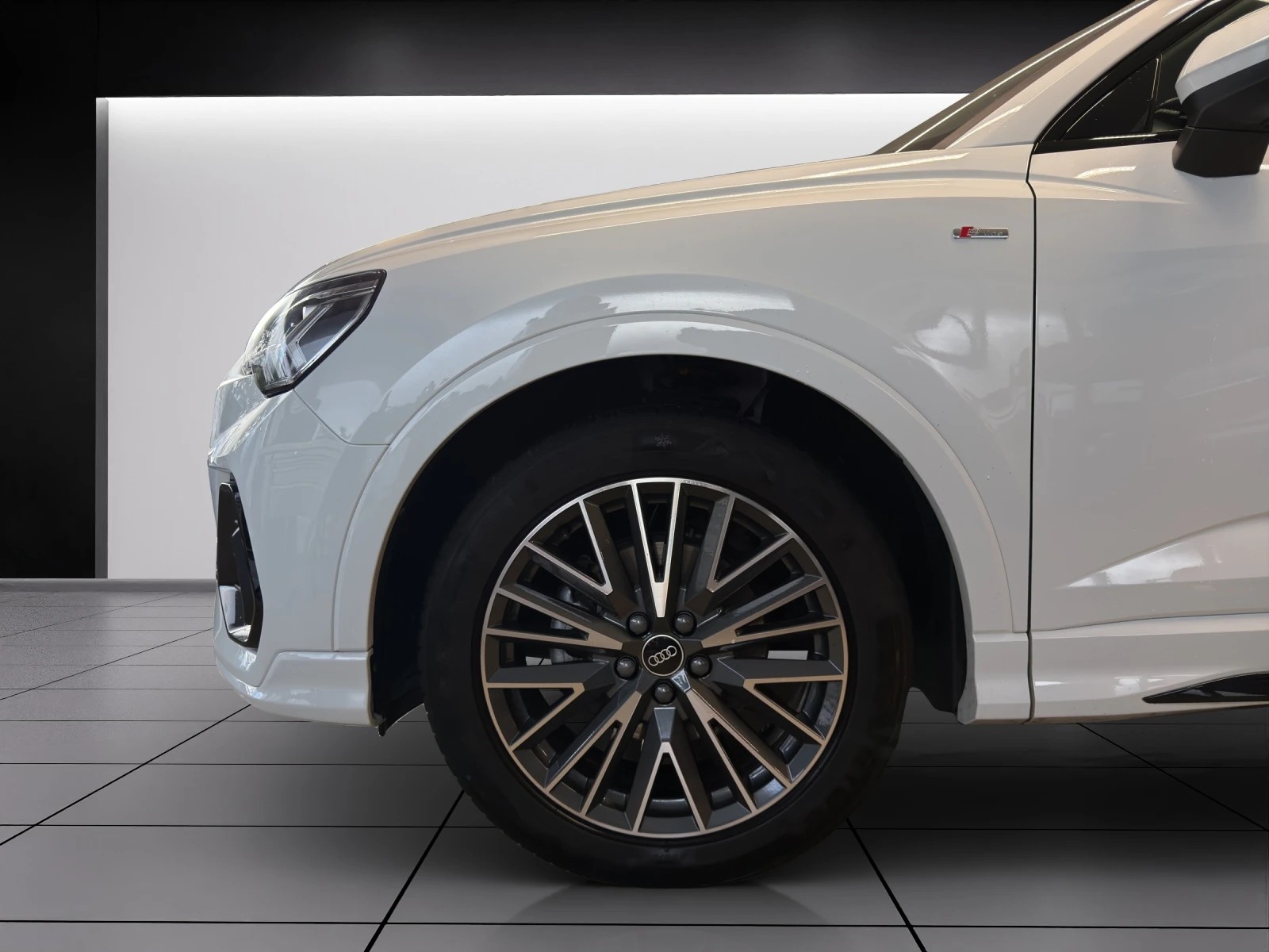 AUDI Q3 Sportback 35 TFSI Attraction S-tronic-image-5