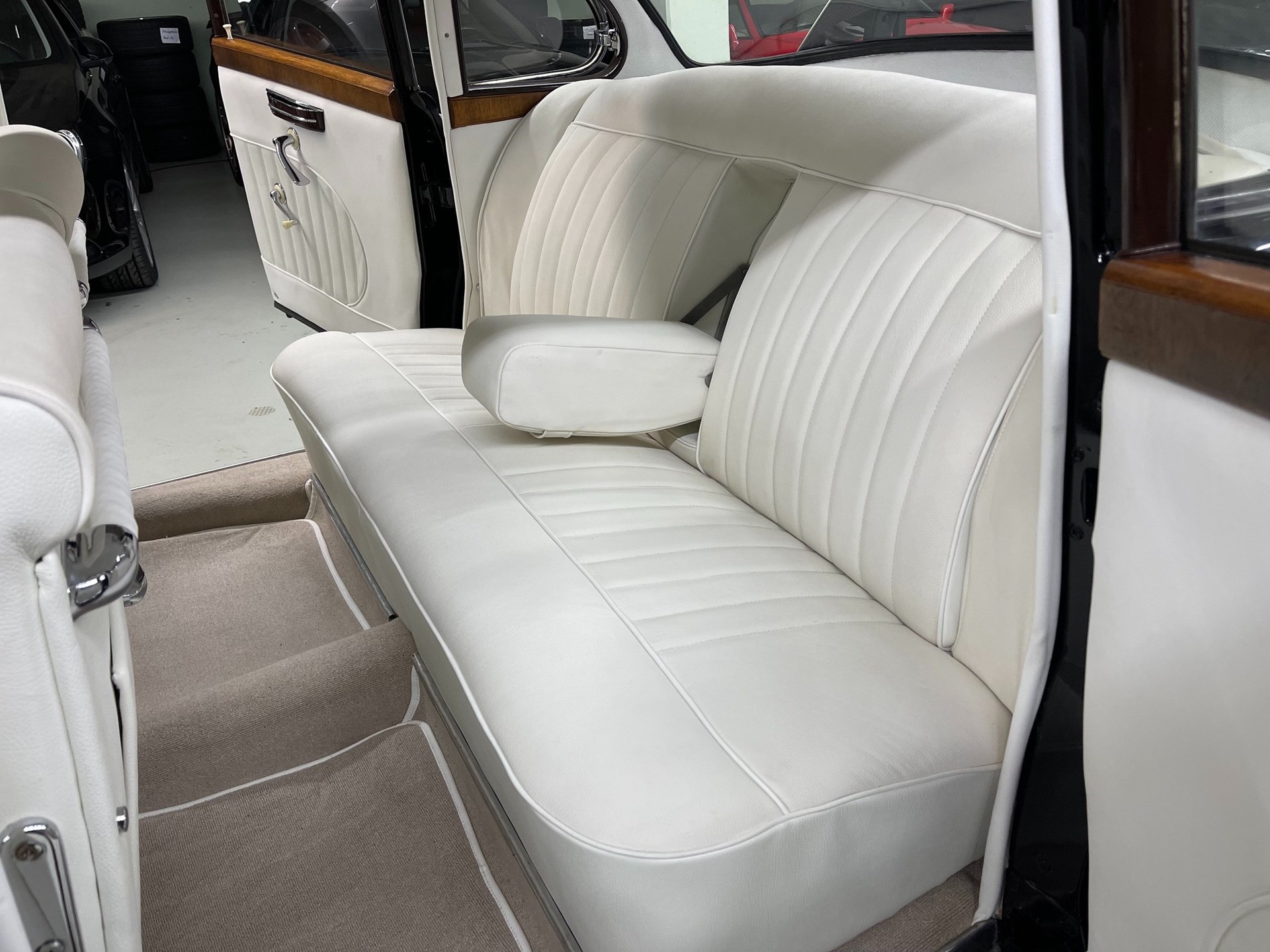 BMW 502 3.2 V8 Barockengel mit Veteran Eintrag-image-12