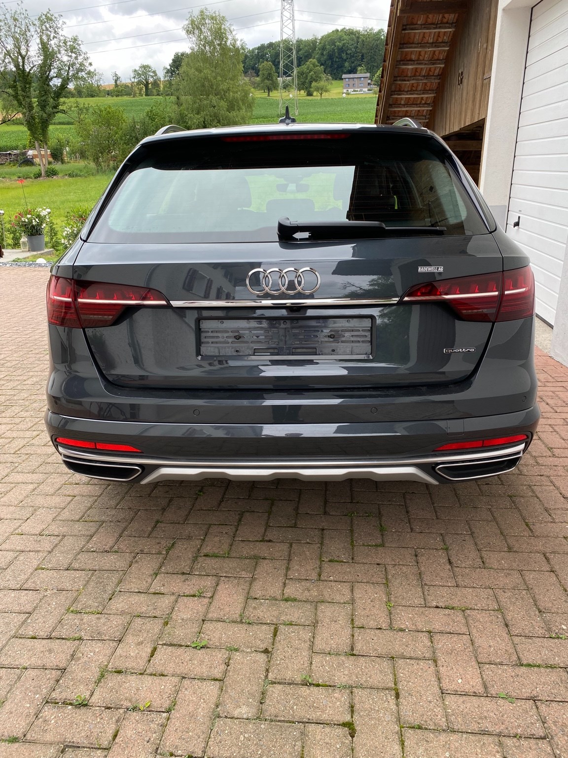AUDI A4 allroad 45 TDI quattro tiptronic-image-2