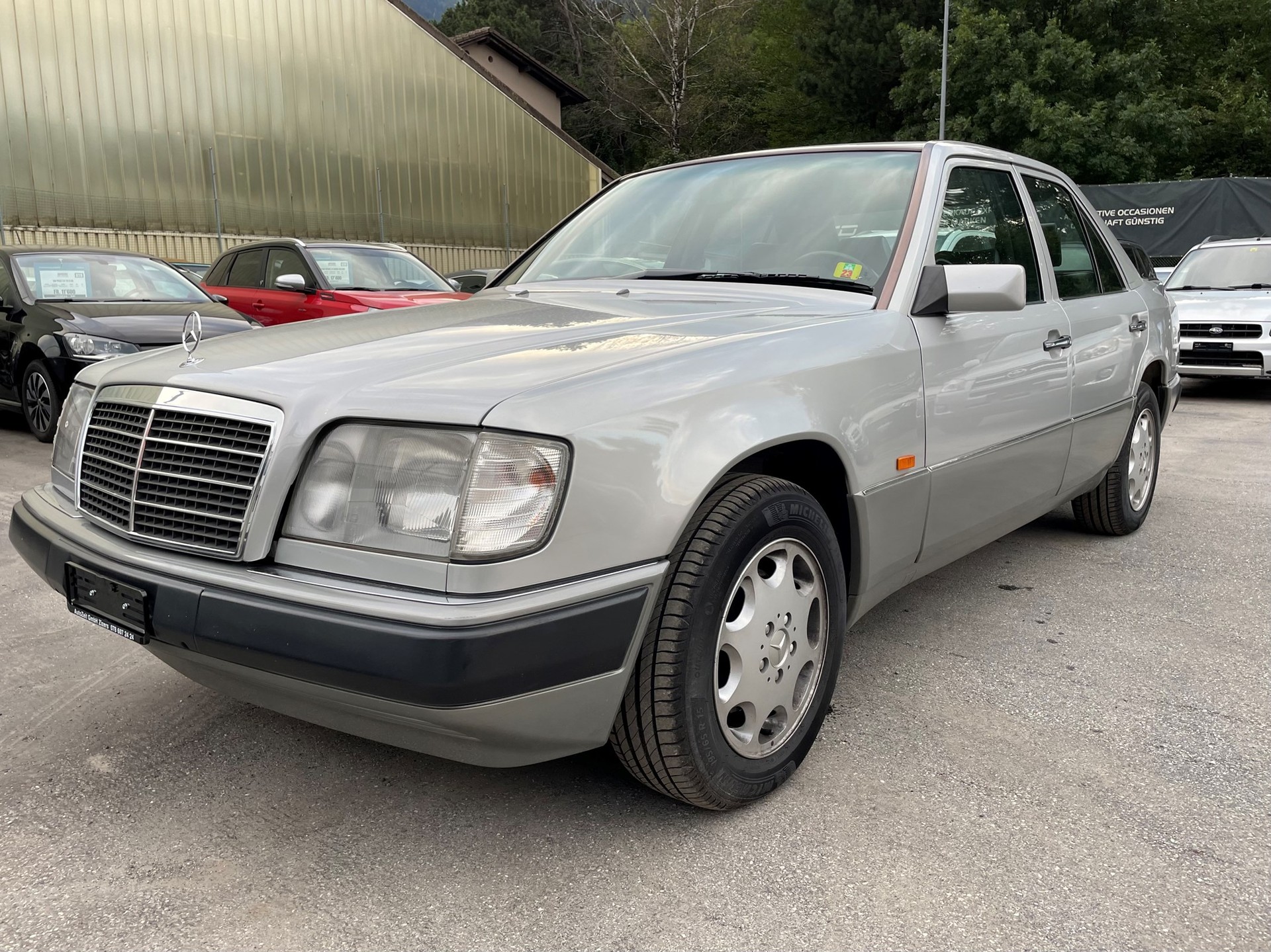 MERCEDES-BENZ 300 E 4-Matic Automatic-image-7