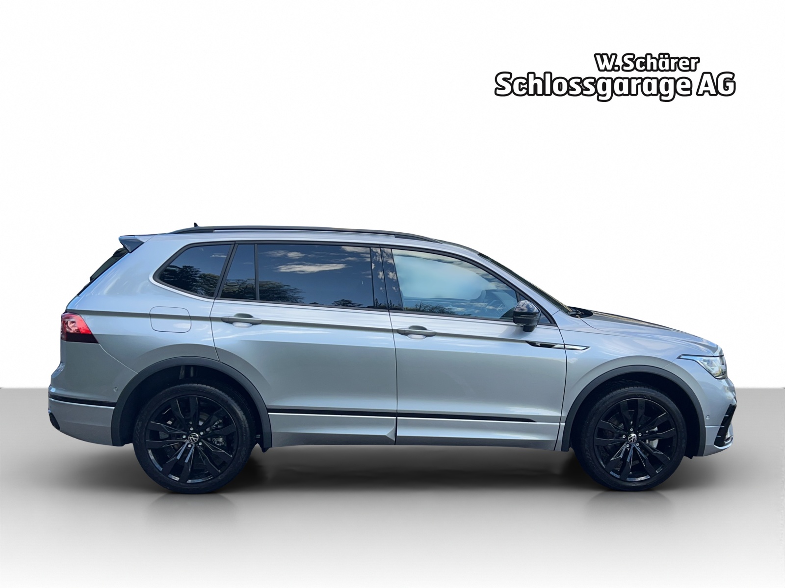 VW Tiguan Allspace 2.0TSI R-Line 4Motion DSG-image-5