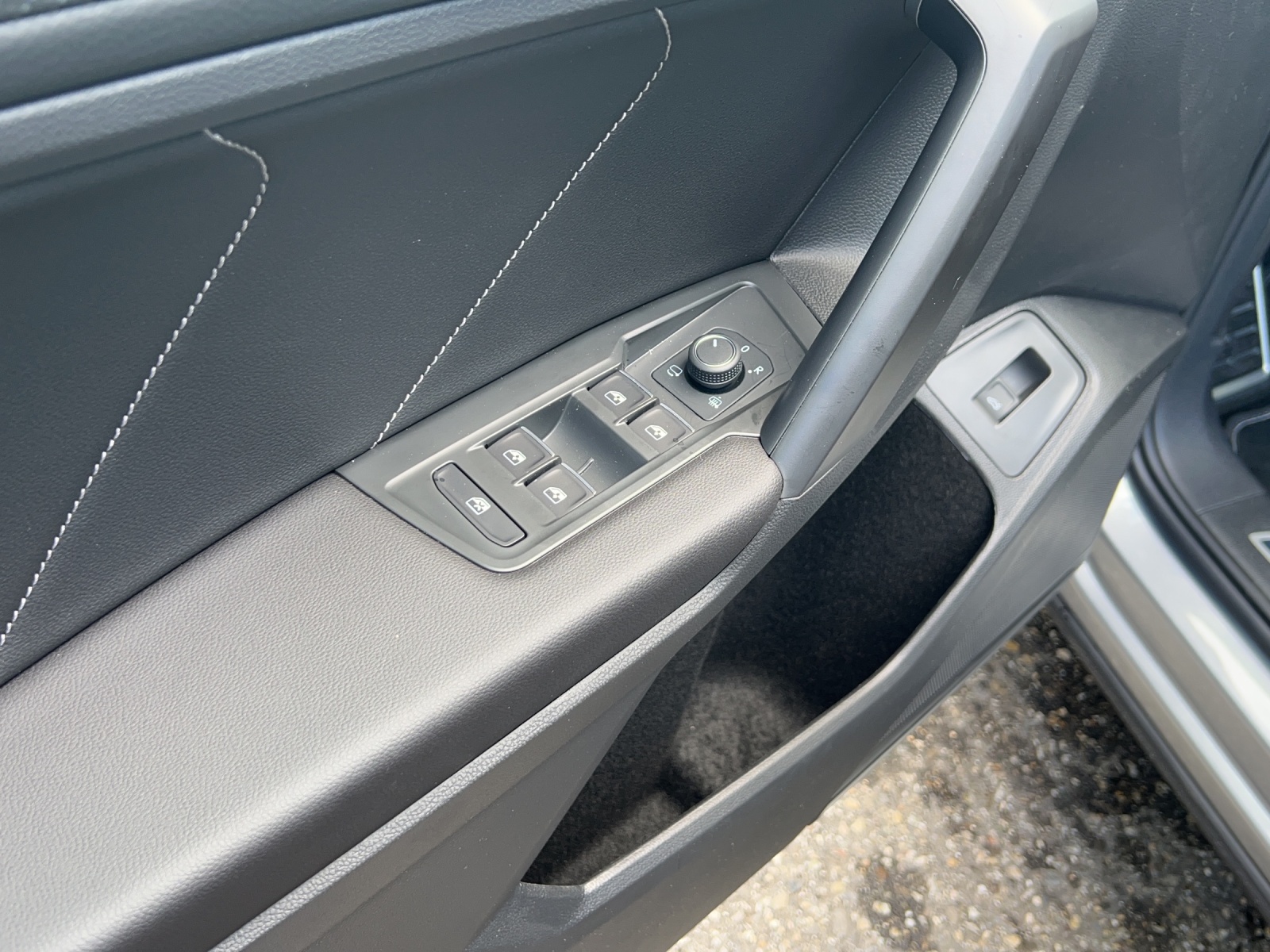 VW Tiguan Allspace 2.0TSI R-Line 4Motion DSG-image-11