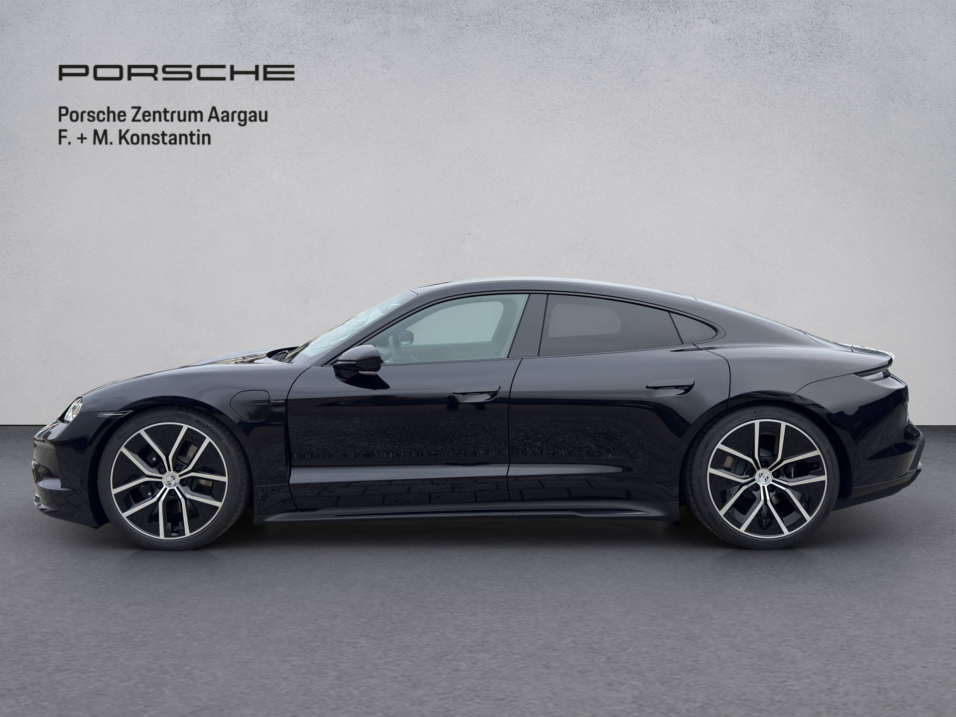 PORSCHE Taycan 4S mit Performance Batterie Plus-image-2